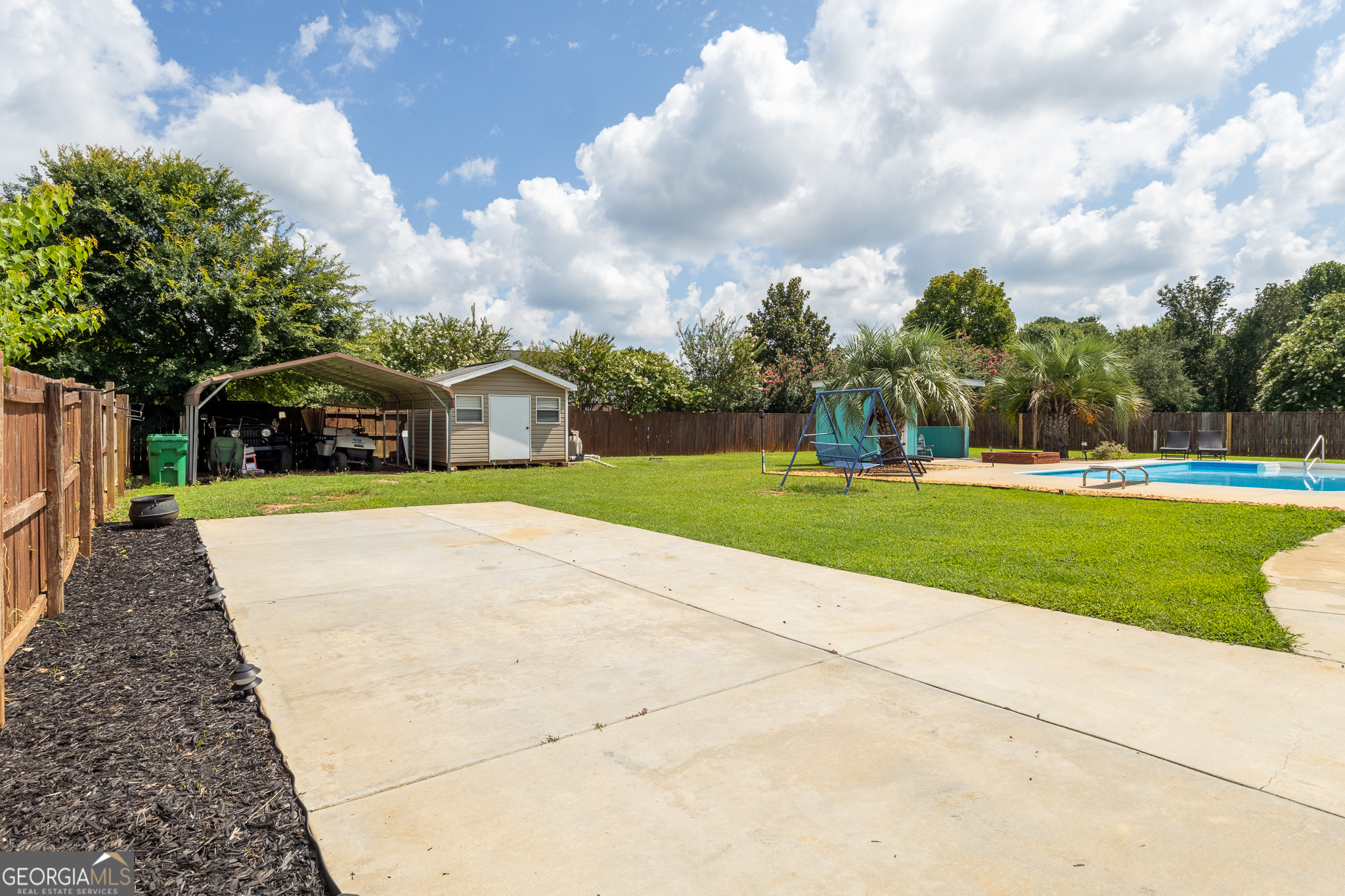 110 Westward Point Property Photo 29
