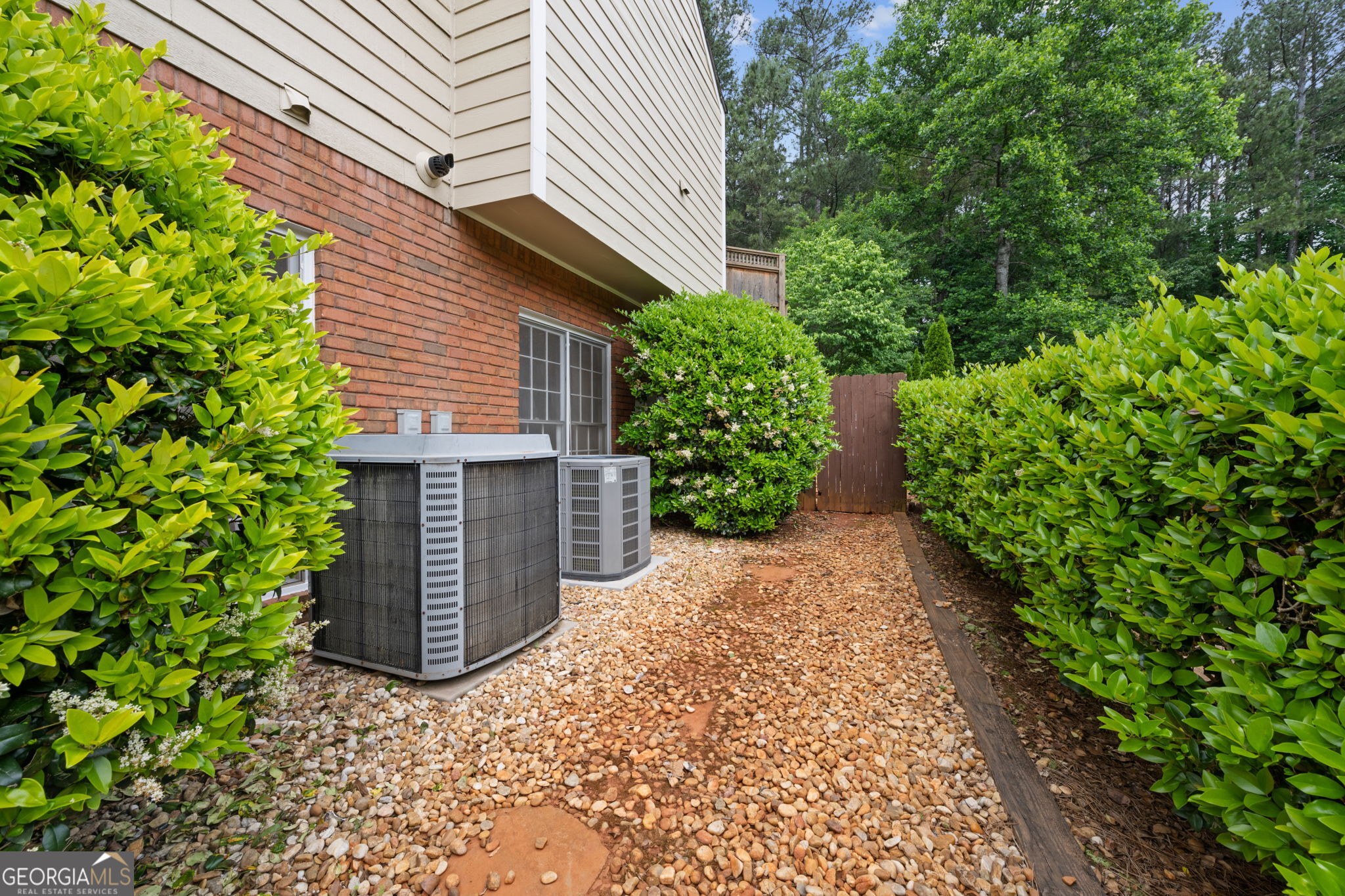 390 Woodbrook Way Property Photo 6