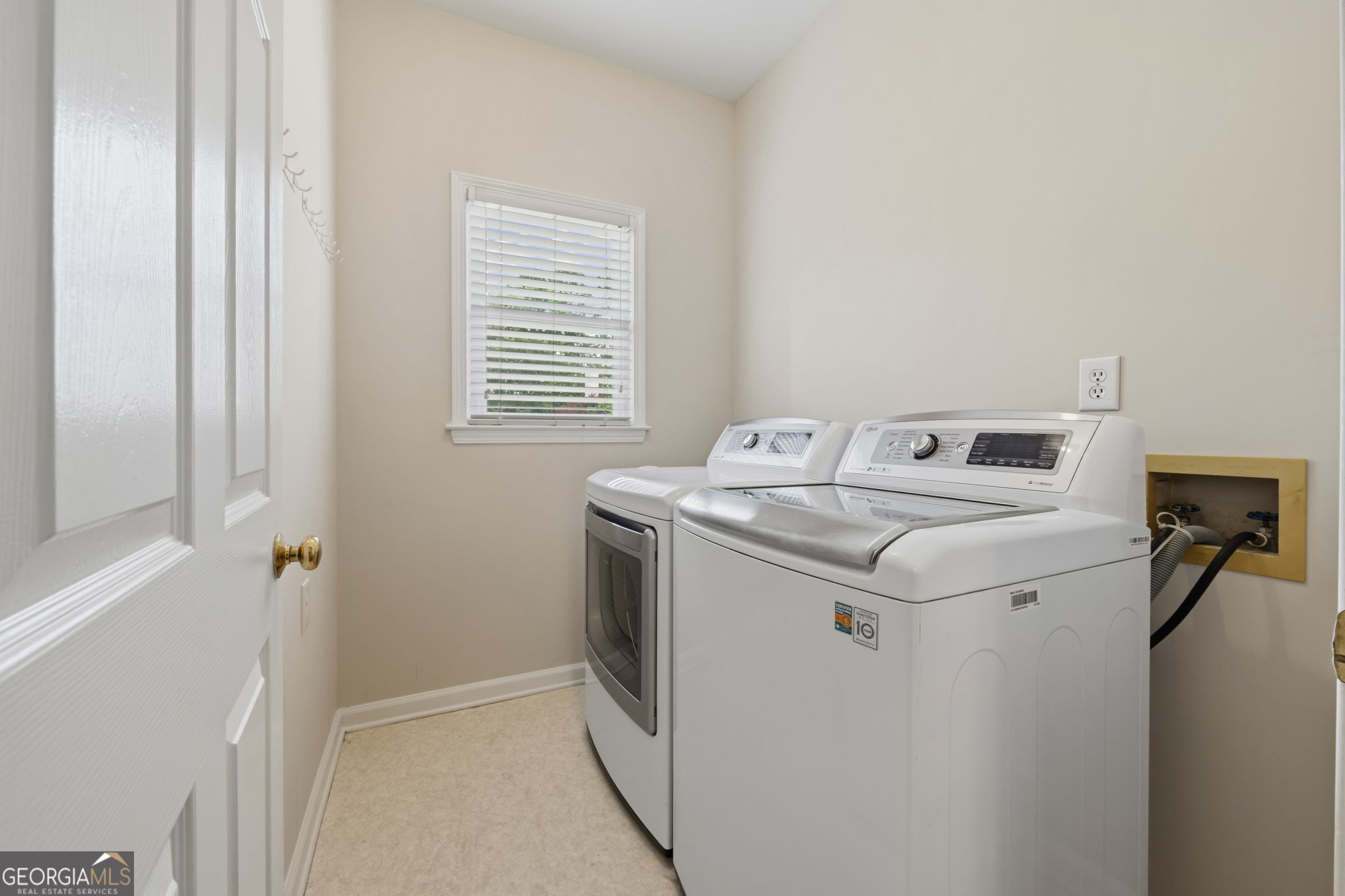 390 Woodbrook Way Property Photo 25