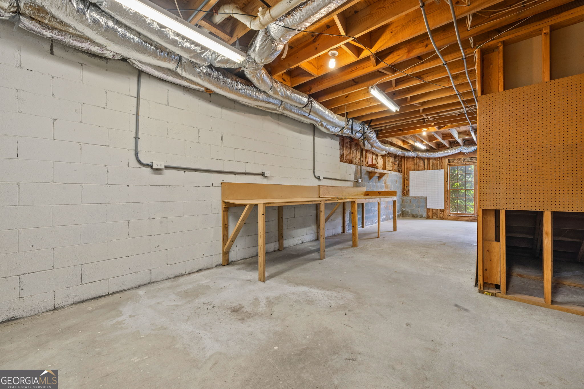 390 Woodbrook Way Property Photo 48