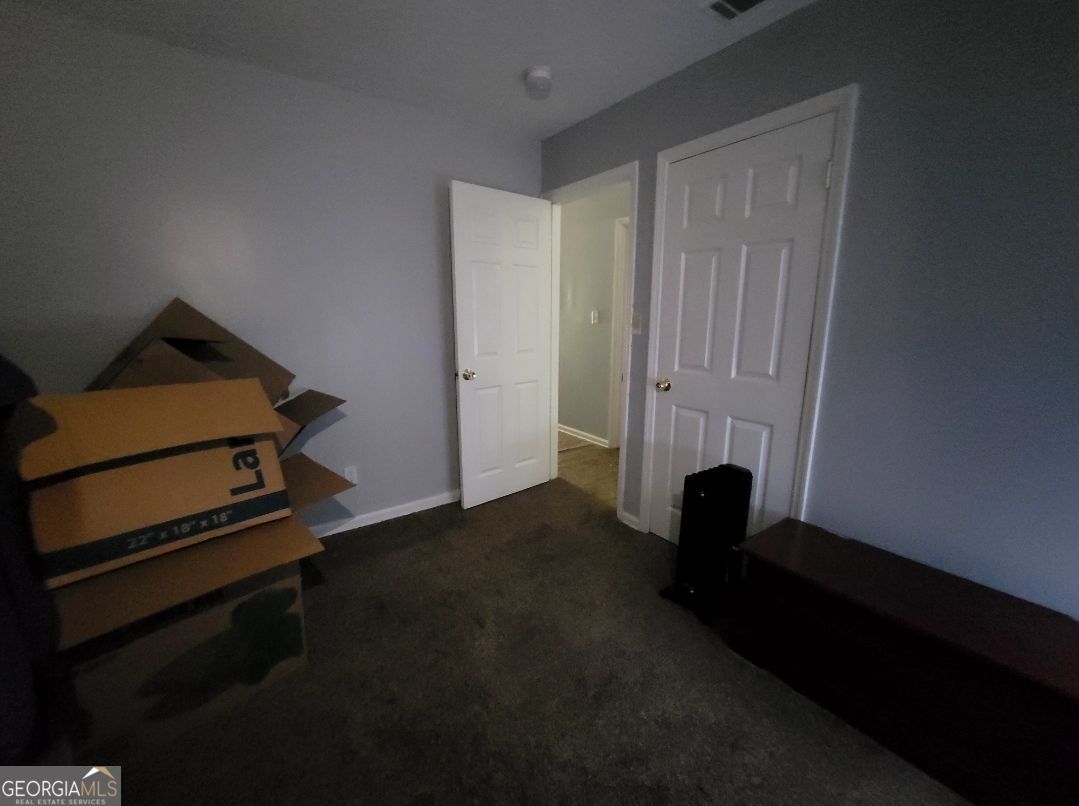 1106 E Society Avenue Property Photo 6