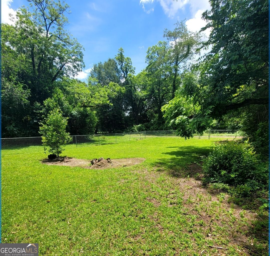 1106 E Society Avenue Property Photo 10