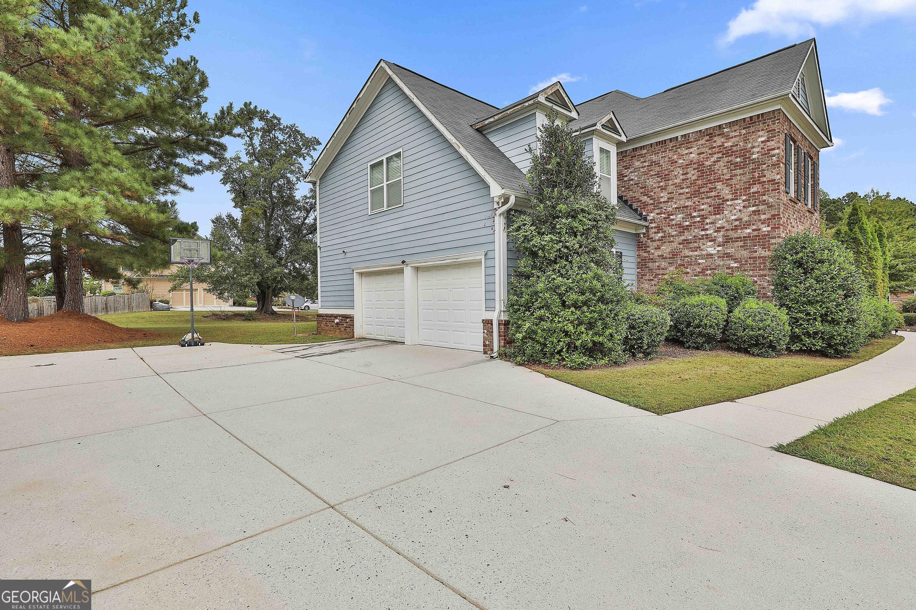 105 Delamere Place Property Photo 4