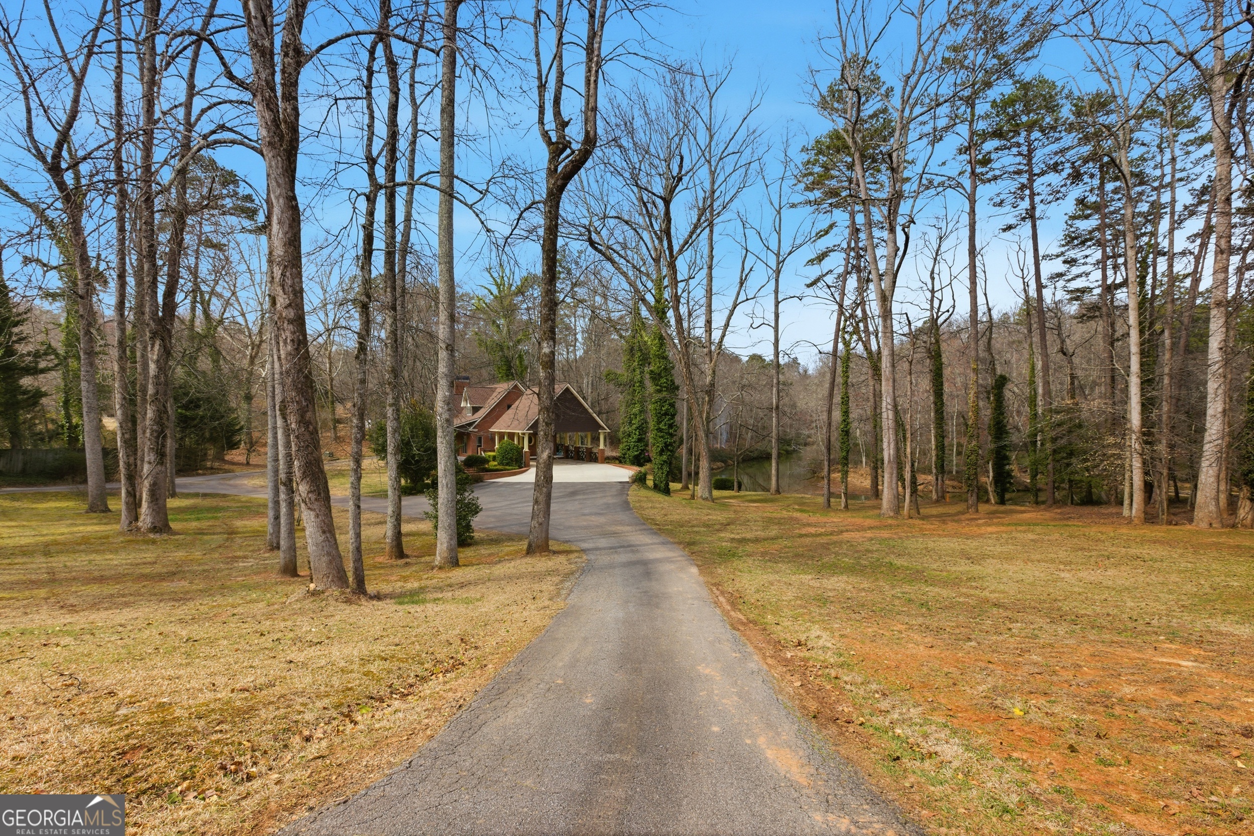 151 Ivy Street Property Photo 3