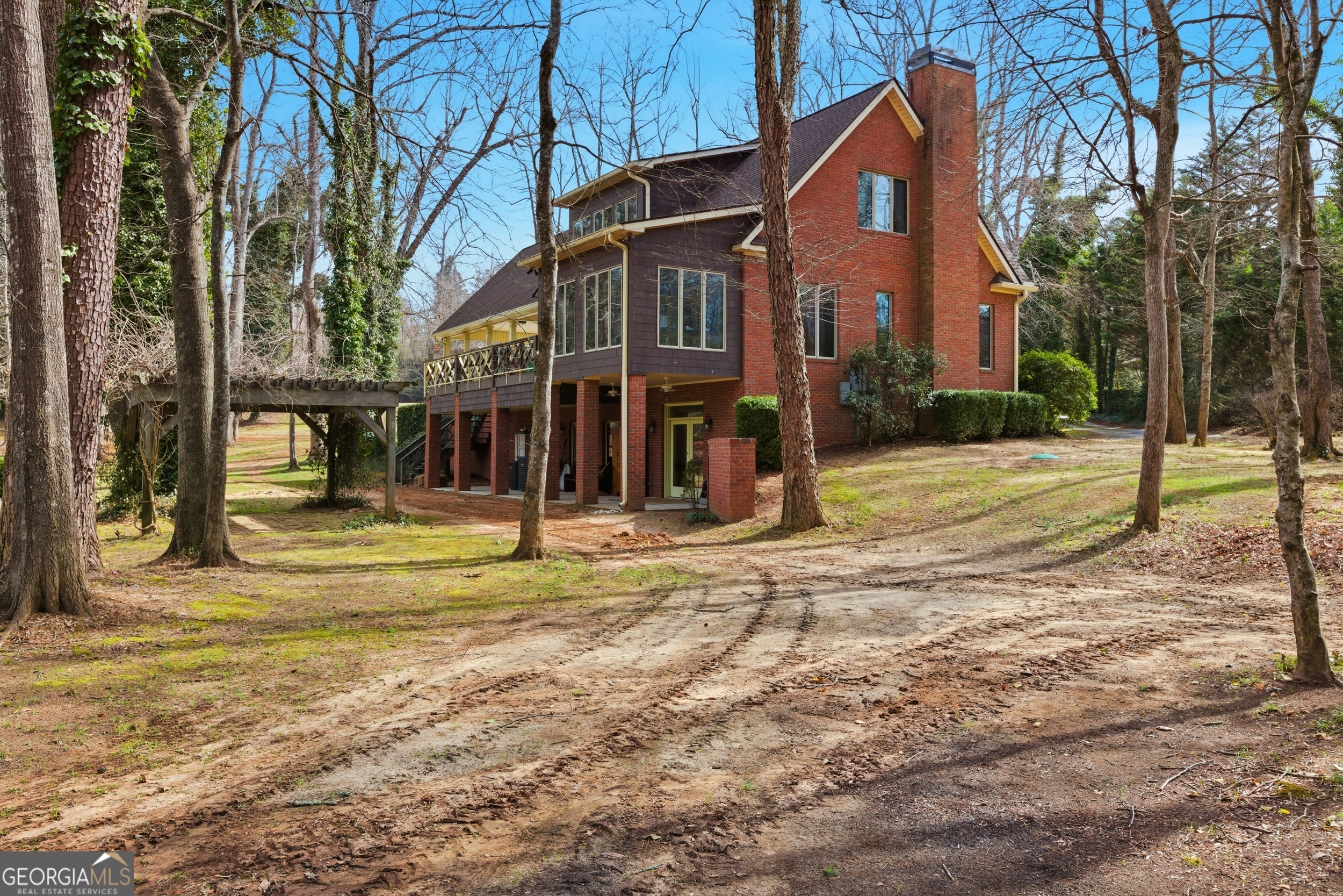151 Ivy Street Property Photo 5