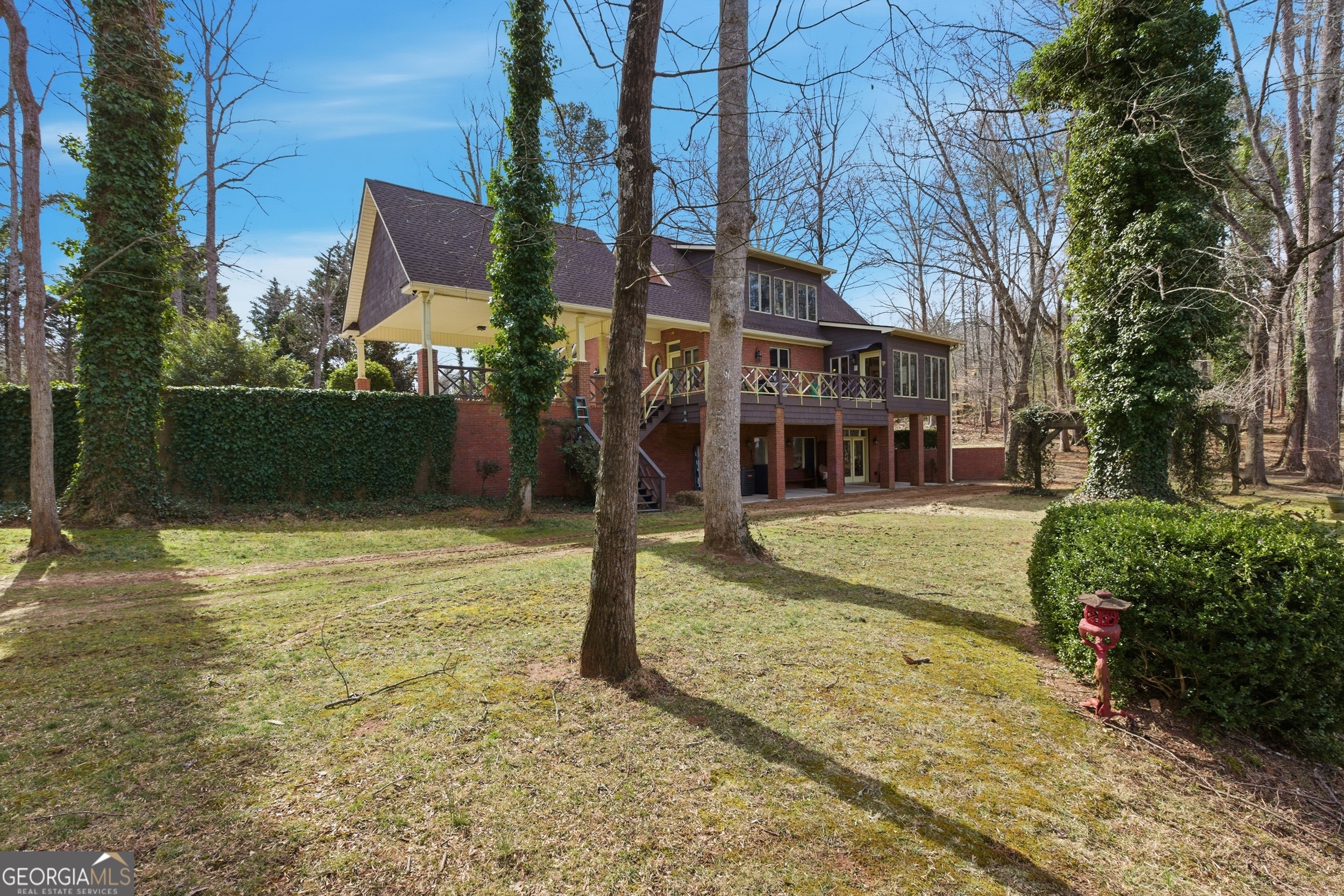 151 Ivy Street Property Photo 7