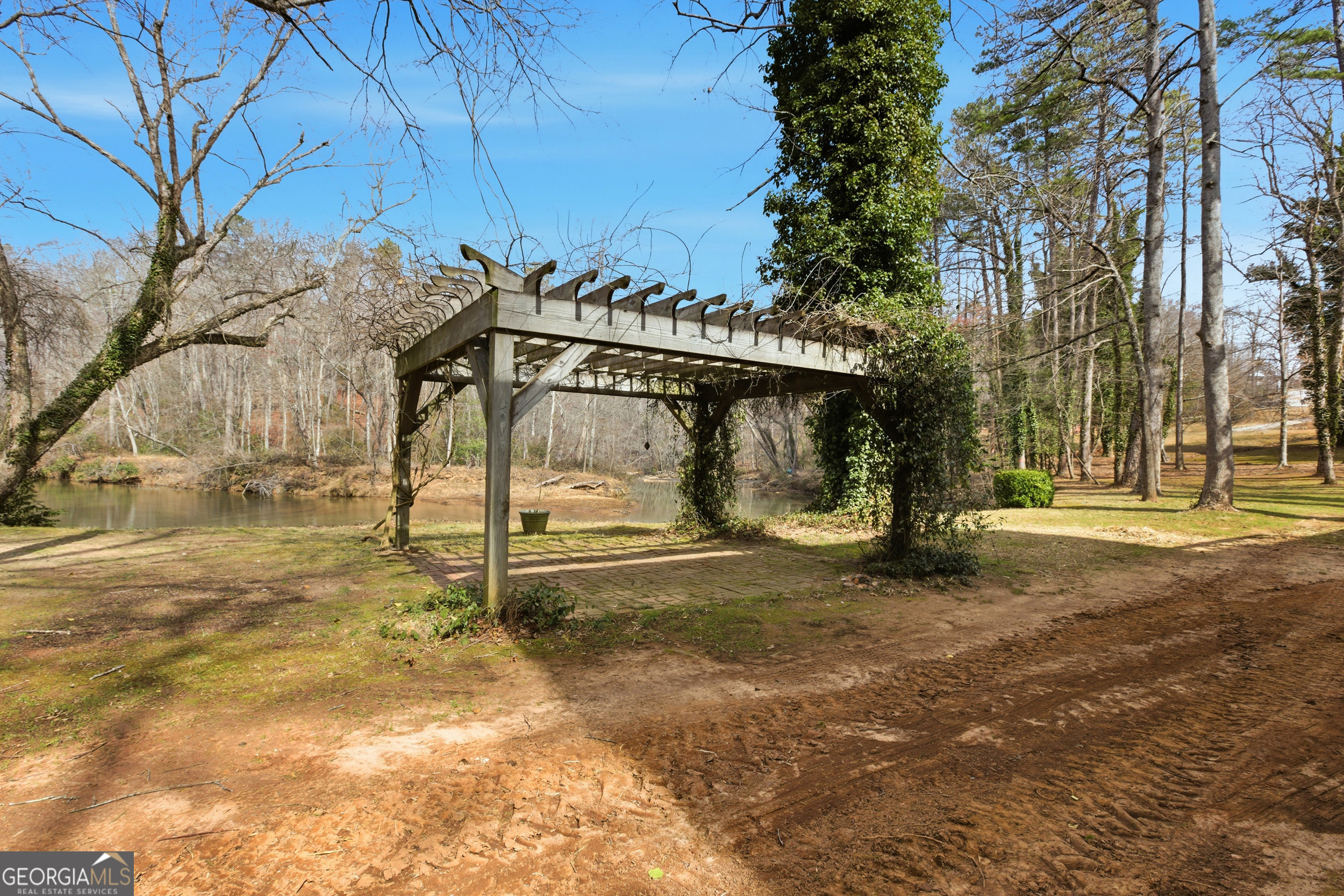 151 Ivy Street Property Photo 11