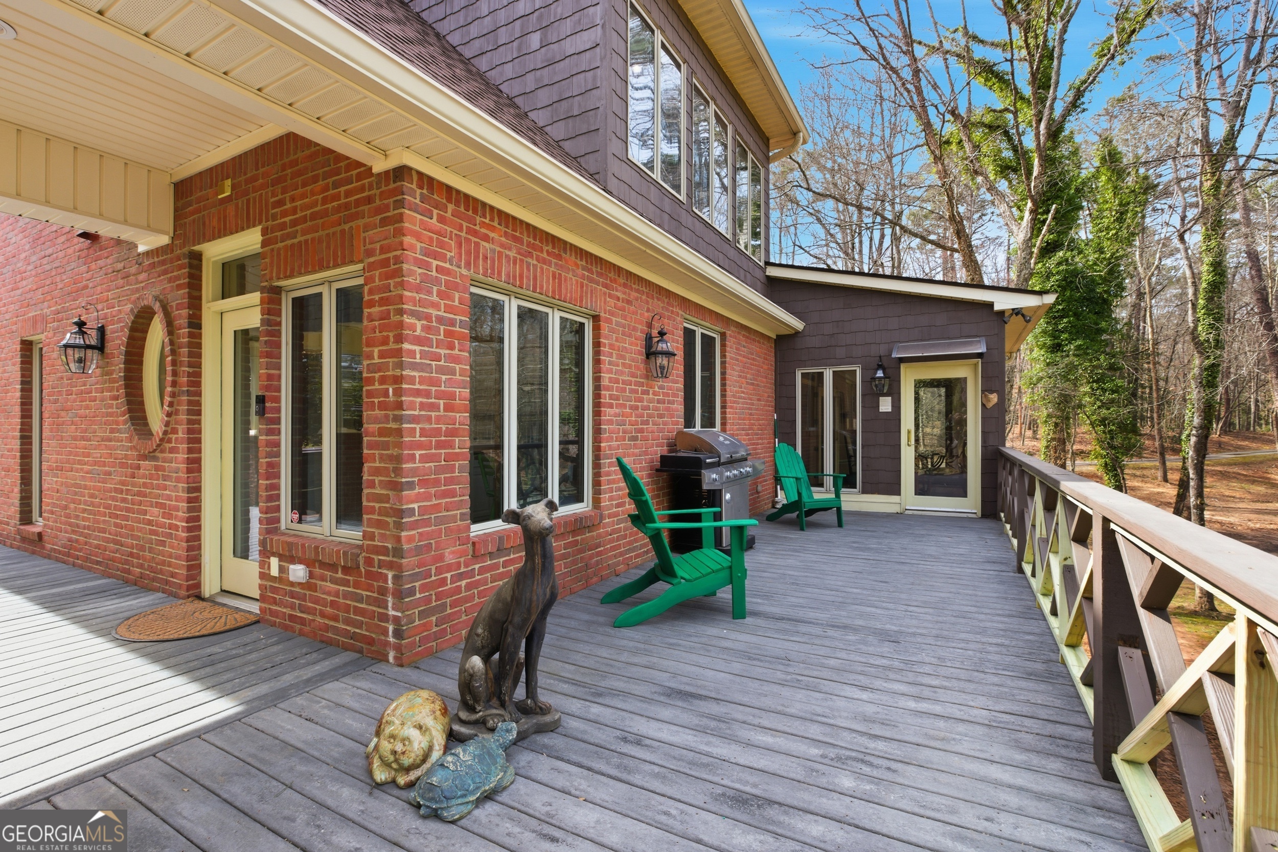151 Ivy Street Property Photo 15