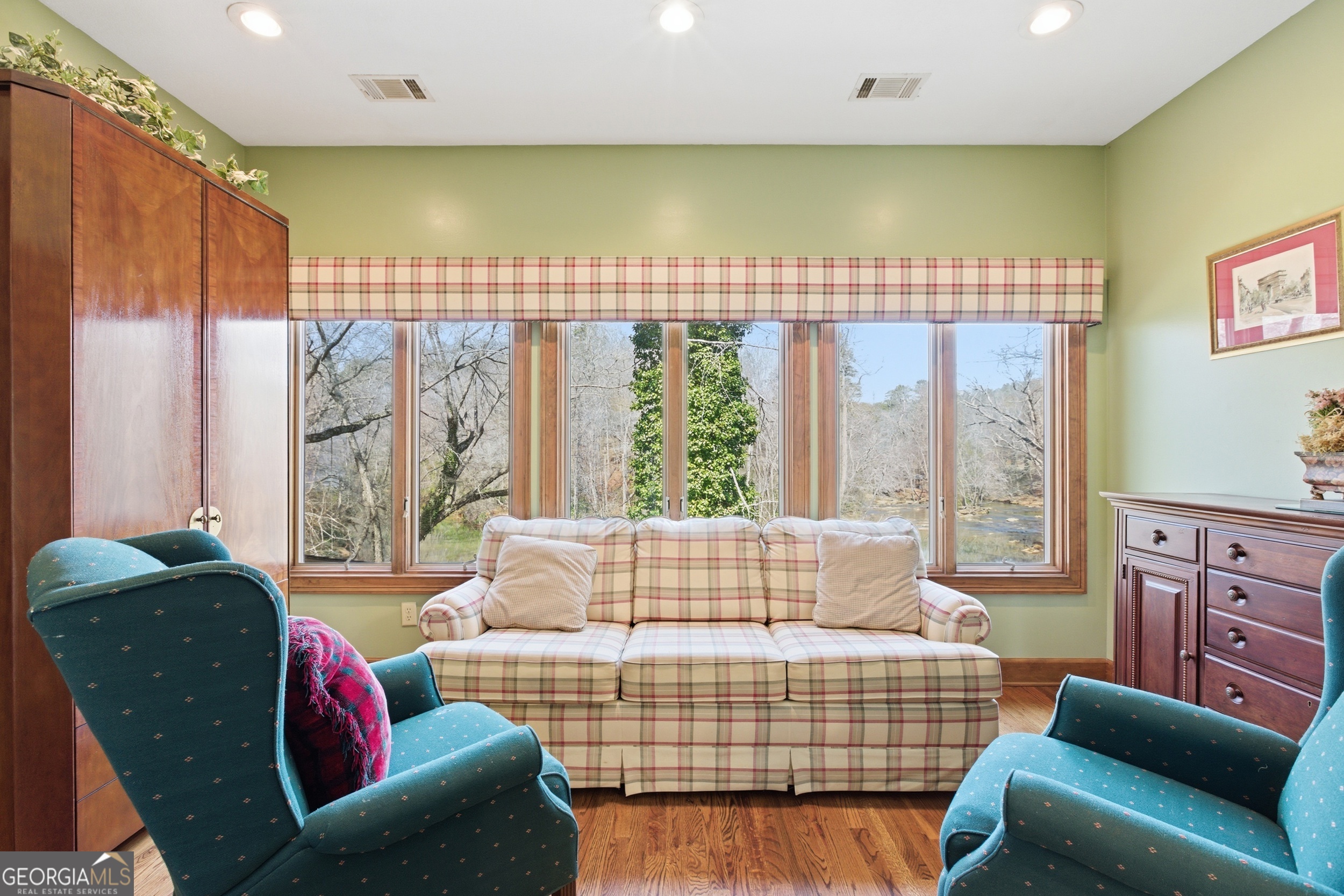 151 Ivy Street Property Photo 48