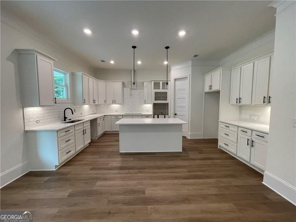 3219 Traditions Way Property Photo 6