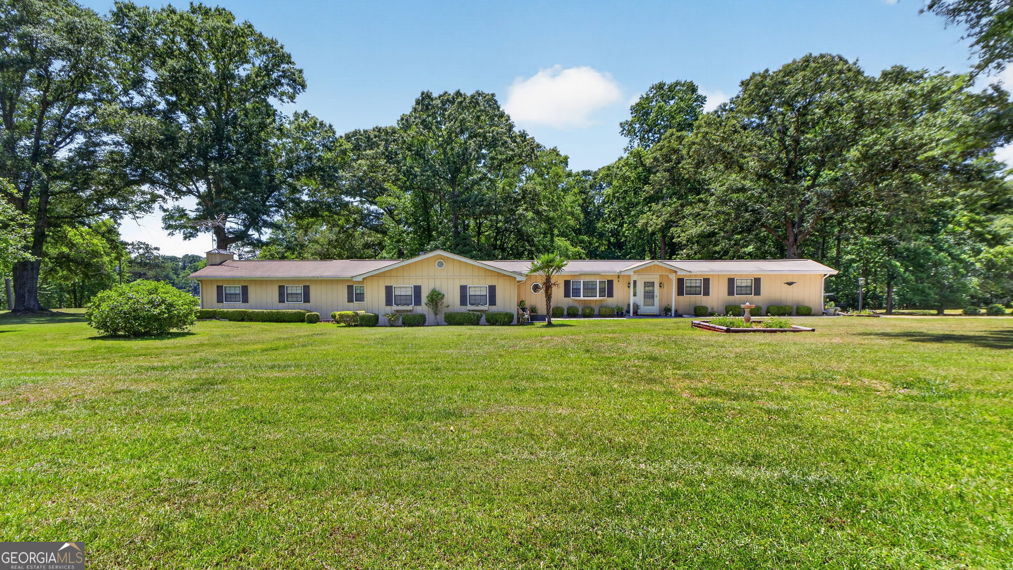 100 Bass Circle Property Photo 3
