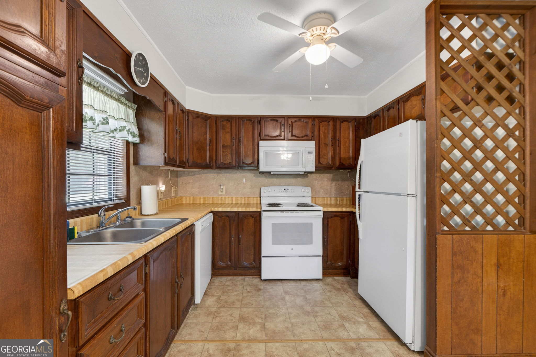 100 Bass Circle Property Photo 32