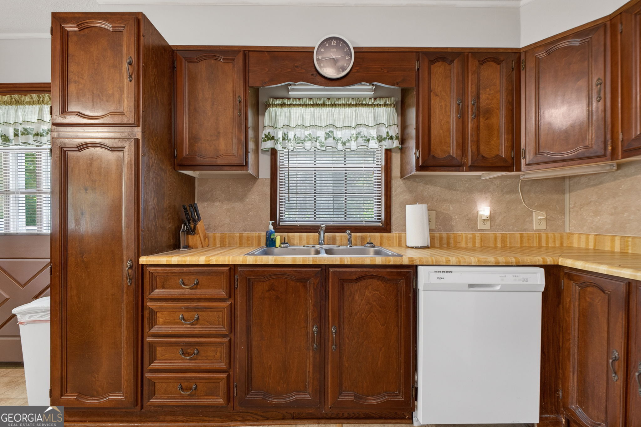 100 Bass Circle Property Photo 33