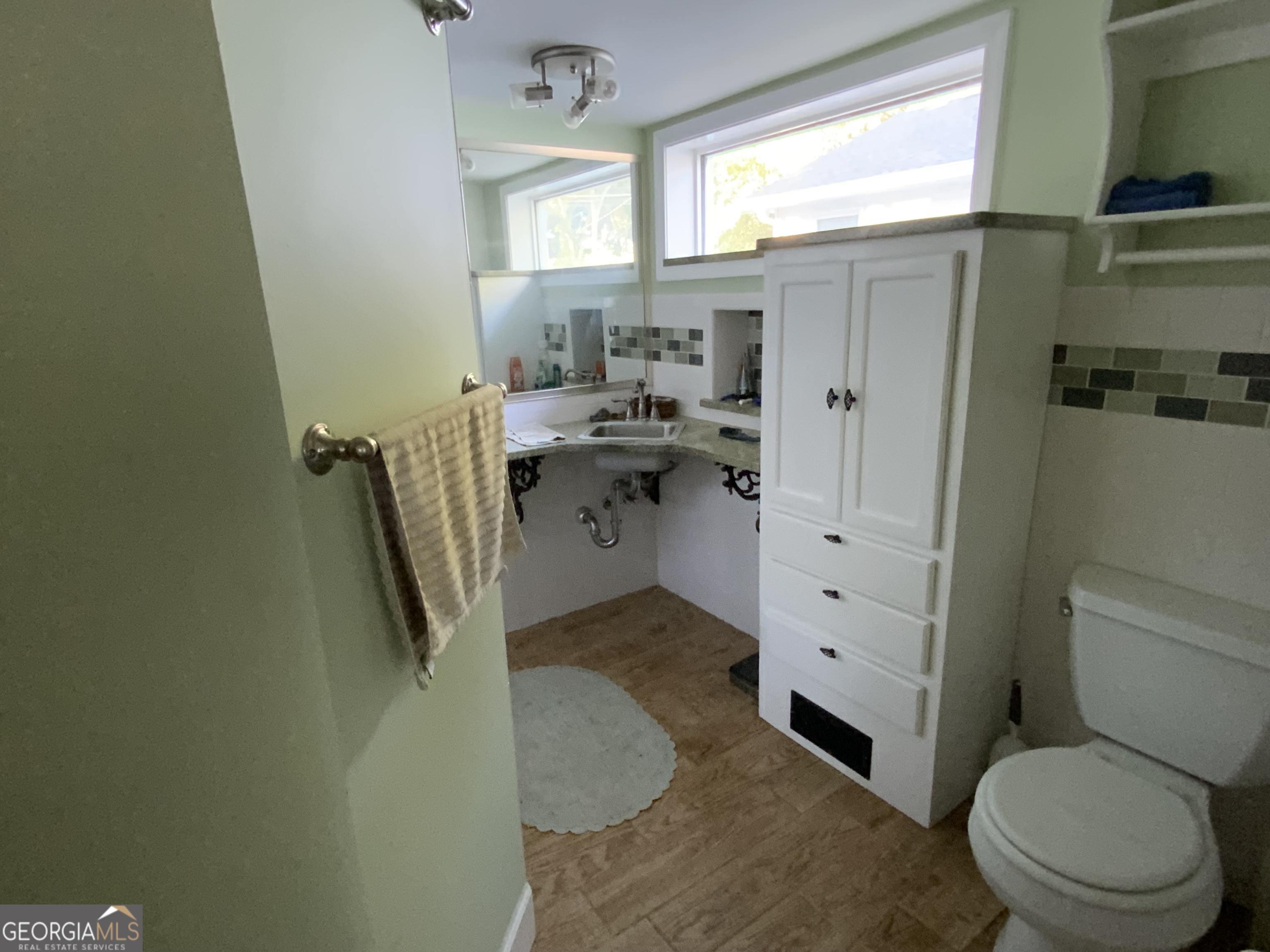 4916 Lavista Road Property Photo 13