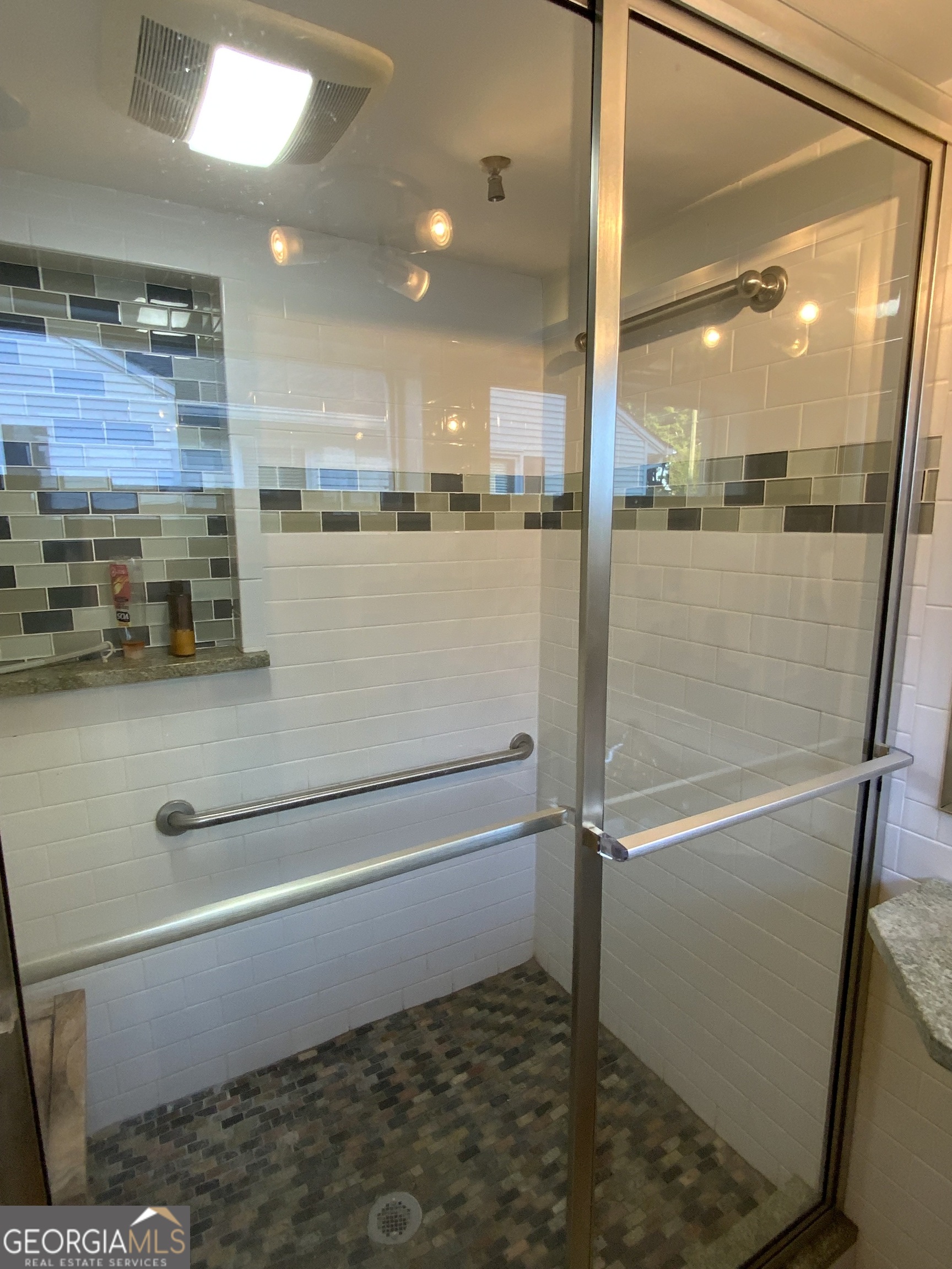 4916 Lavista Road Property Photo 14