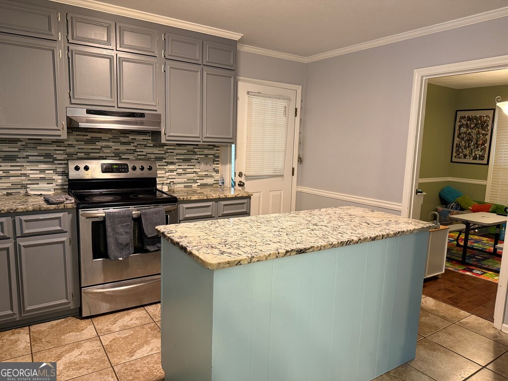 602 Holly Drive Property Photo 8