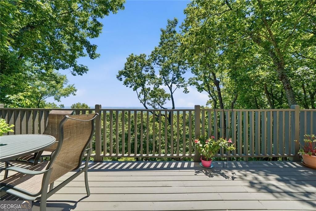 251 Panorama Point Property Photo 6