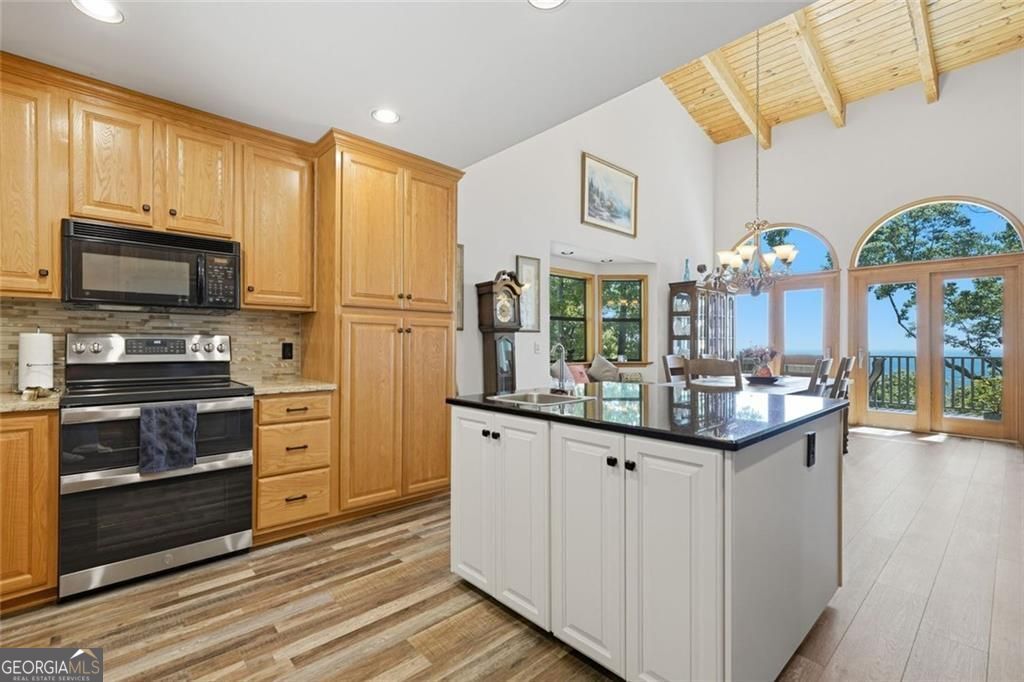 251 Panorama Point Property Photo 32