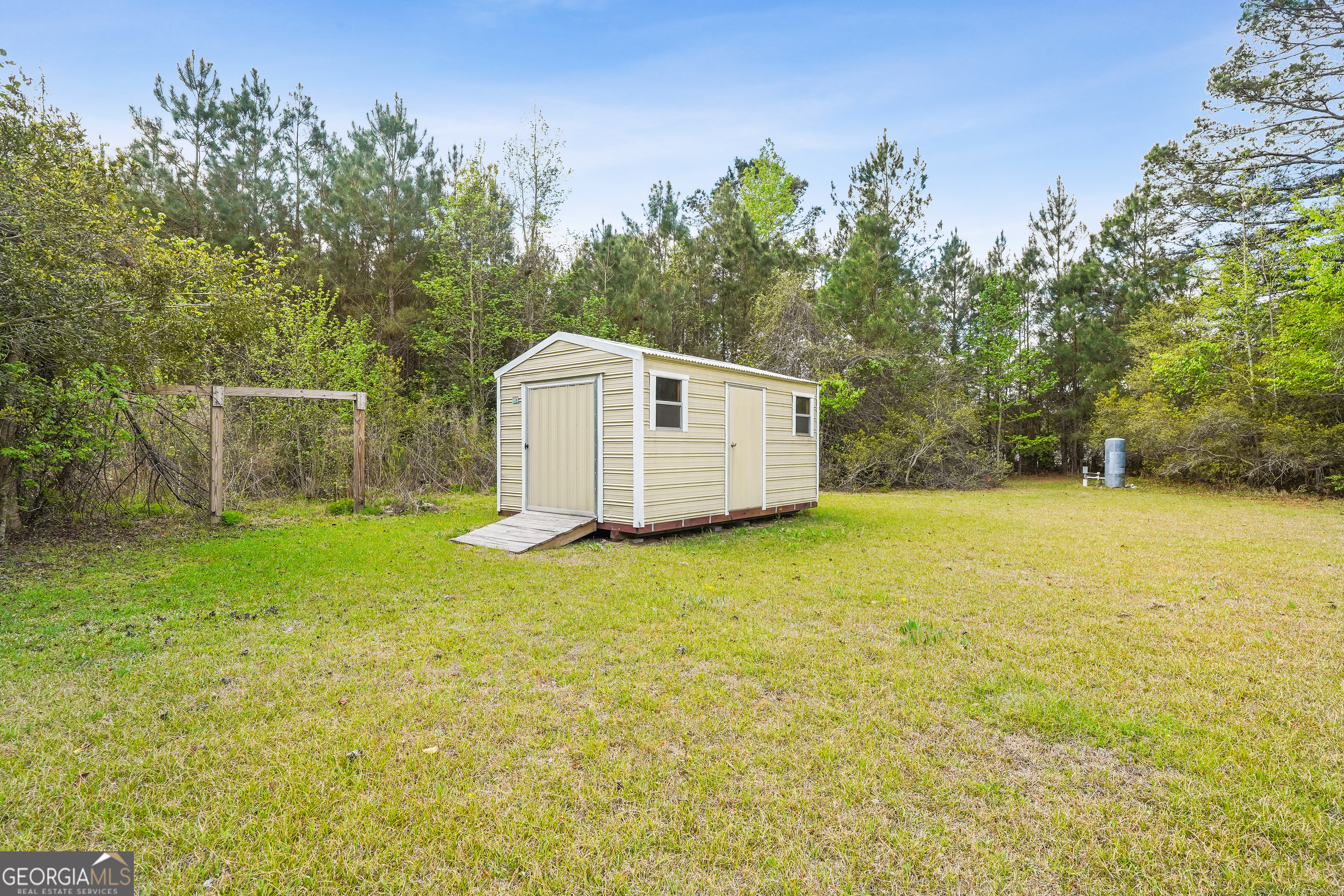 1298 Lee Road Property Photo 4