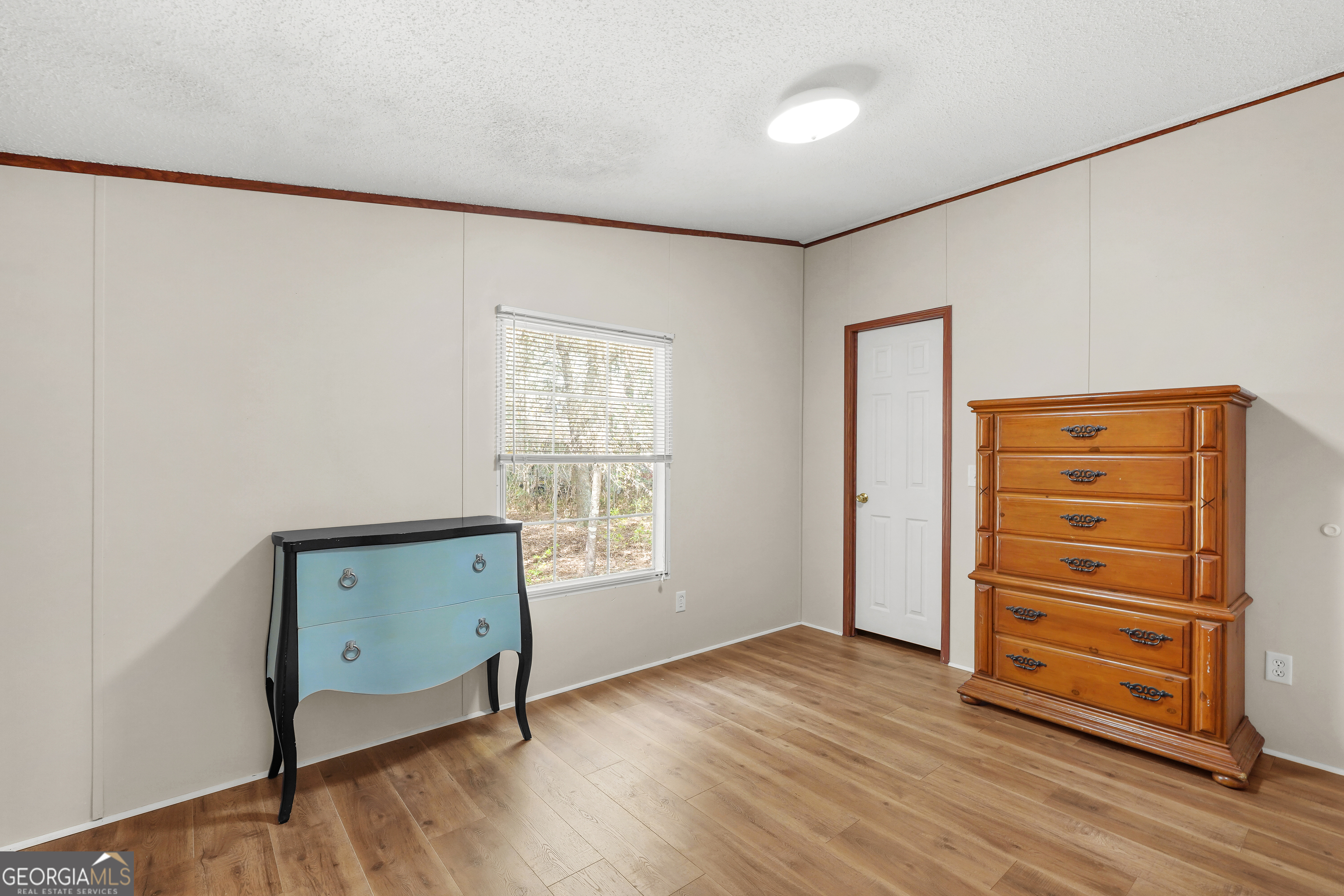 1298 Lee Road Property Photo 10