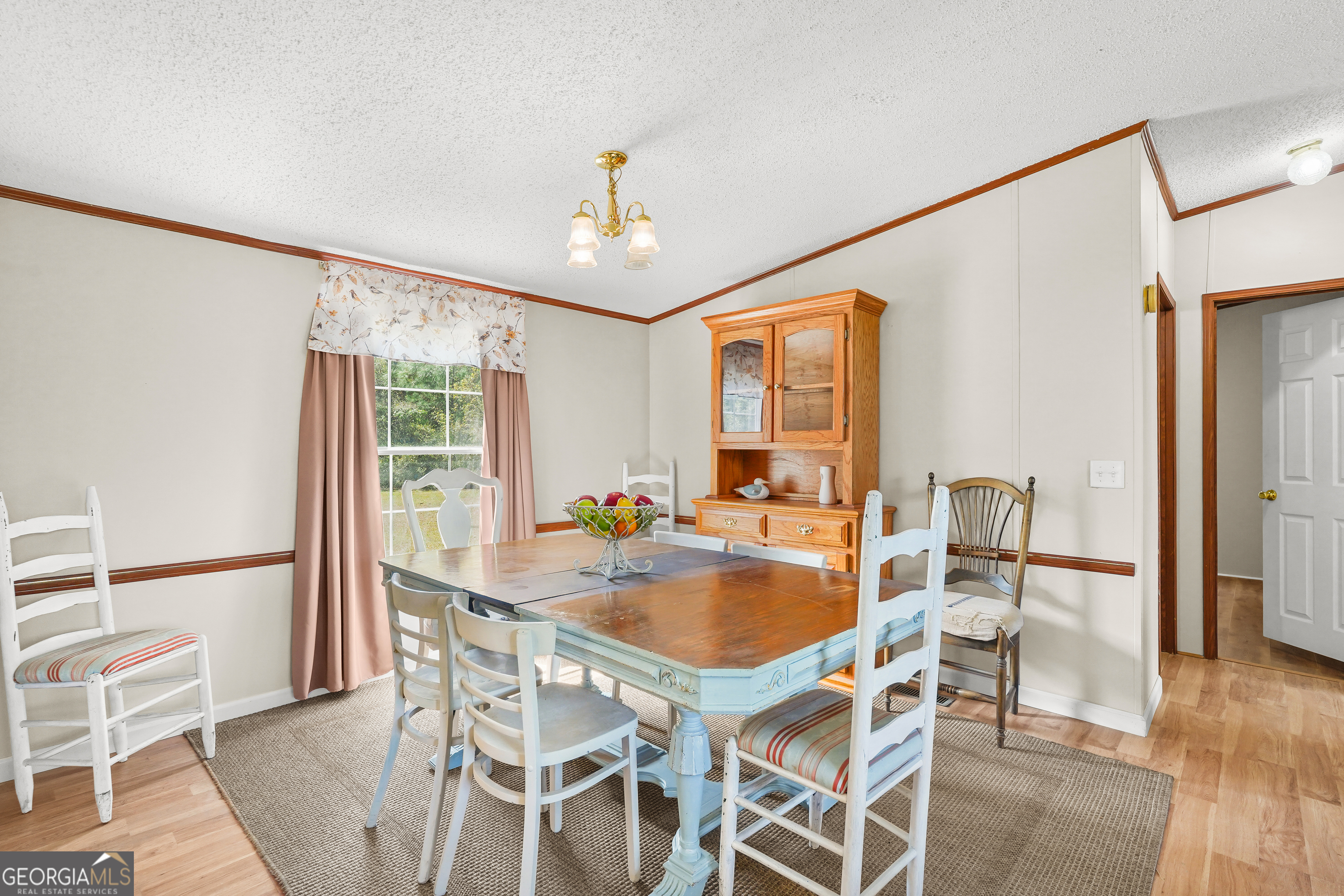 1298 Lee Road Property Photo 13