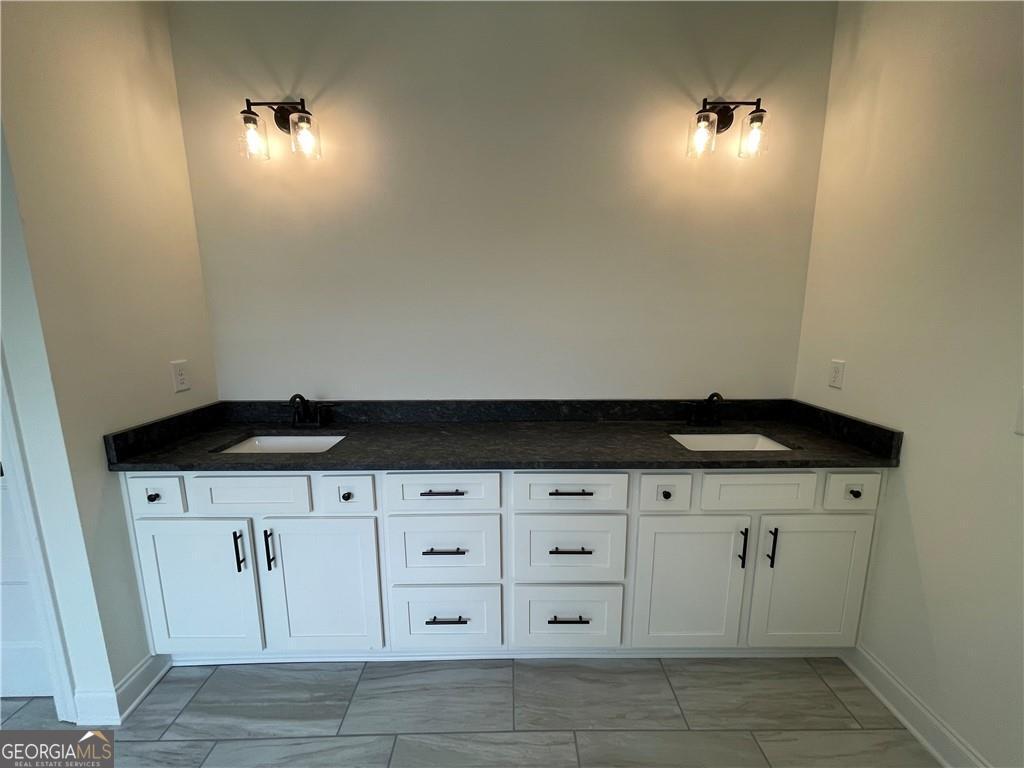 3229 Traditions Way Property Photo 15