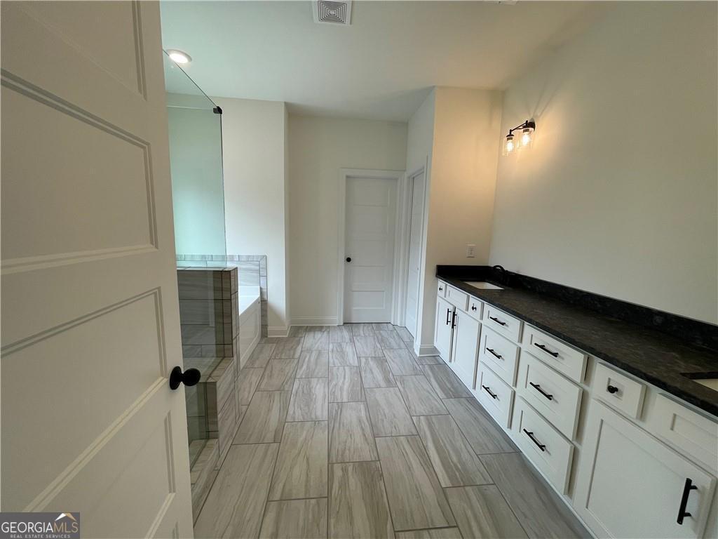 3229 Traditions Way Property Photo 16