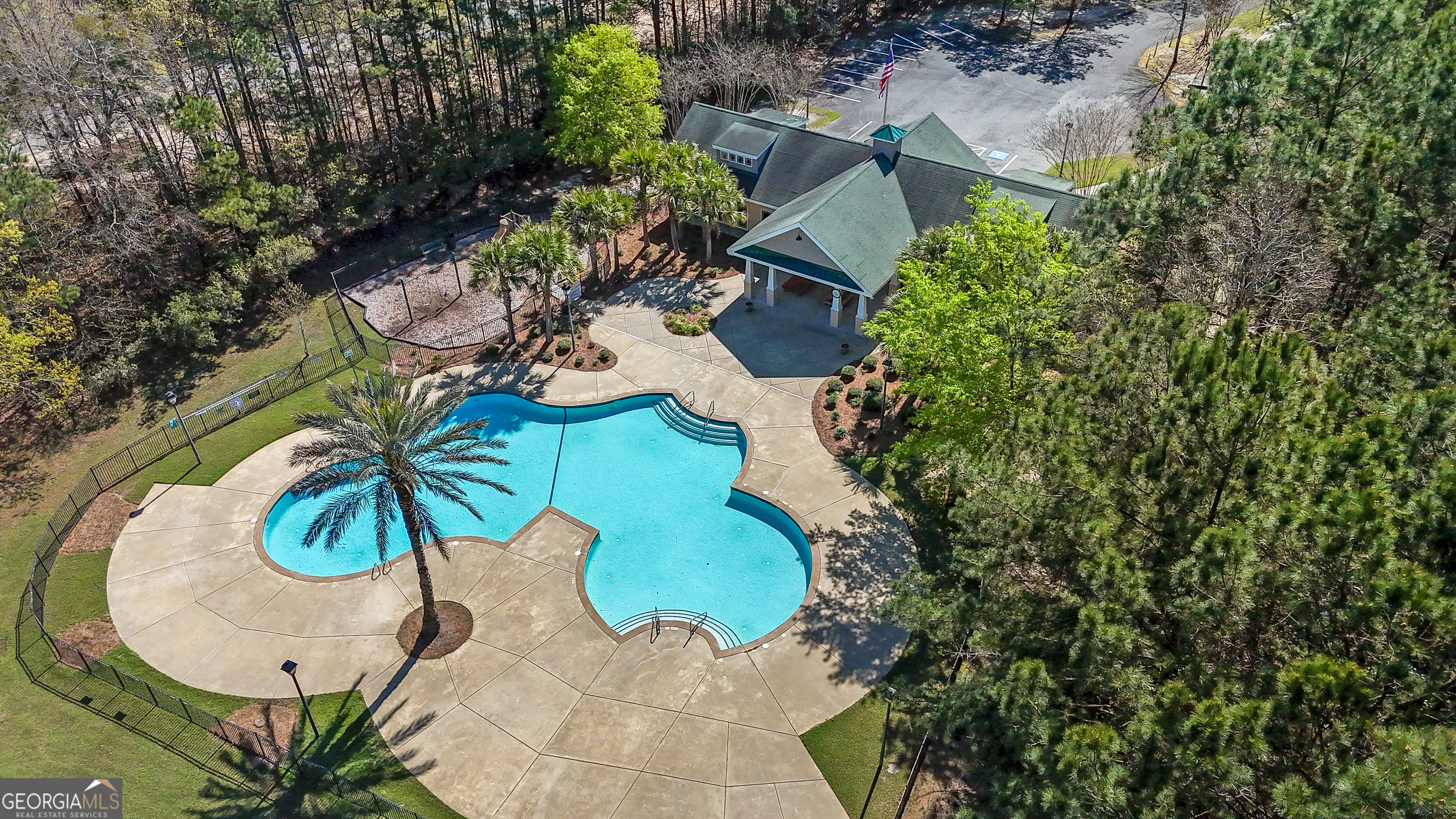 22 Chapel Lake N Property Photo 41
