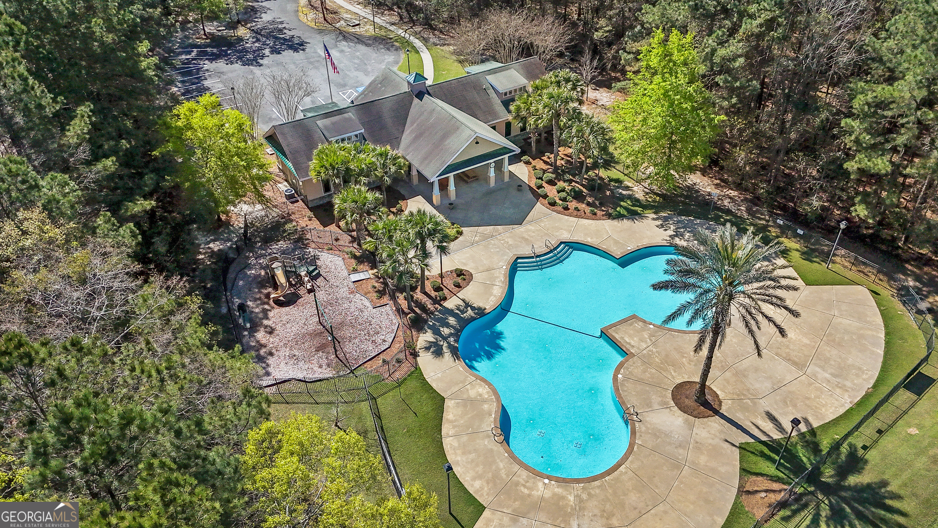 22 Chapel Lake N Property Photo 42