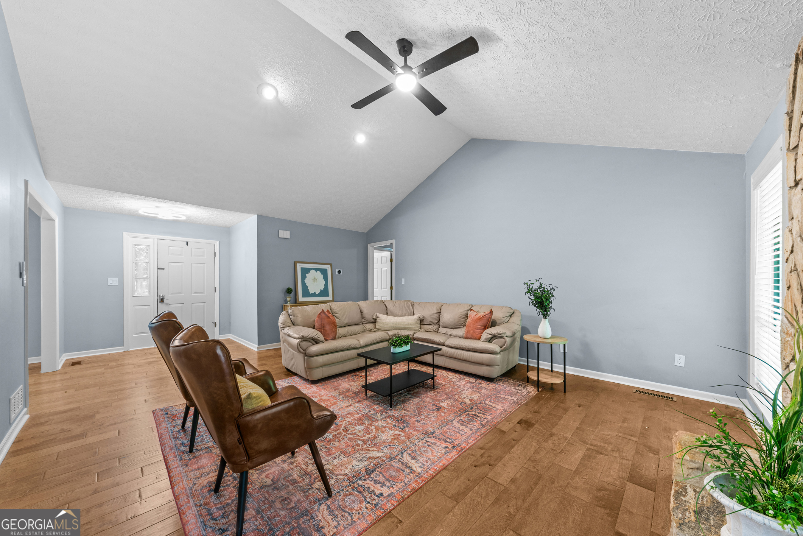 130 Saint Paul Drive Property Photo 5