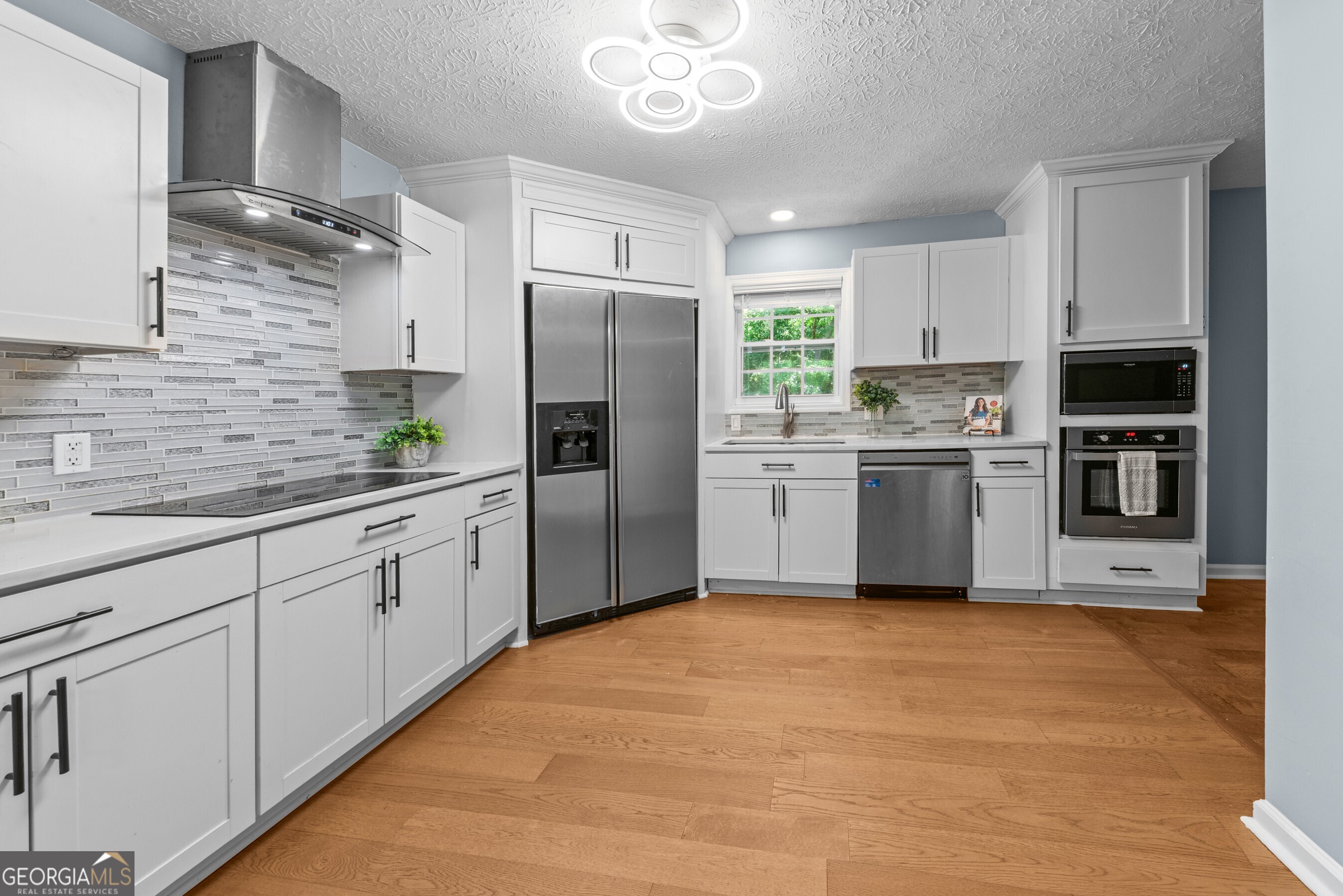 130 Saint Paul Drive Property Photo 8