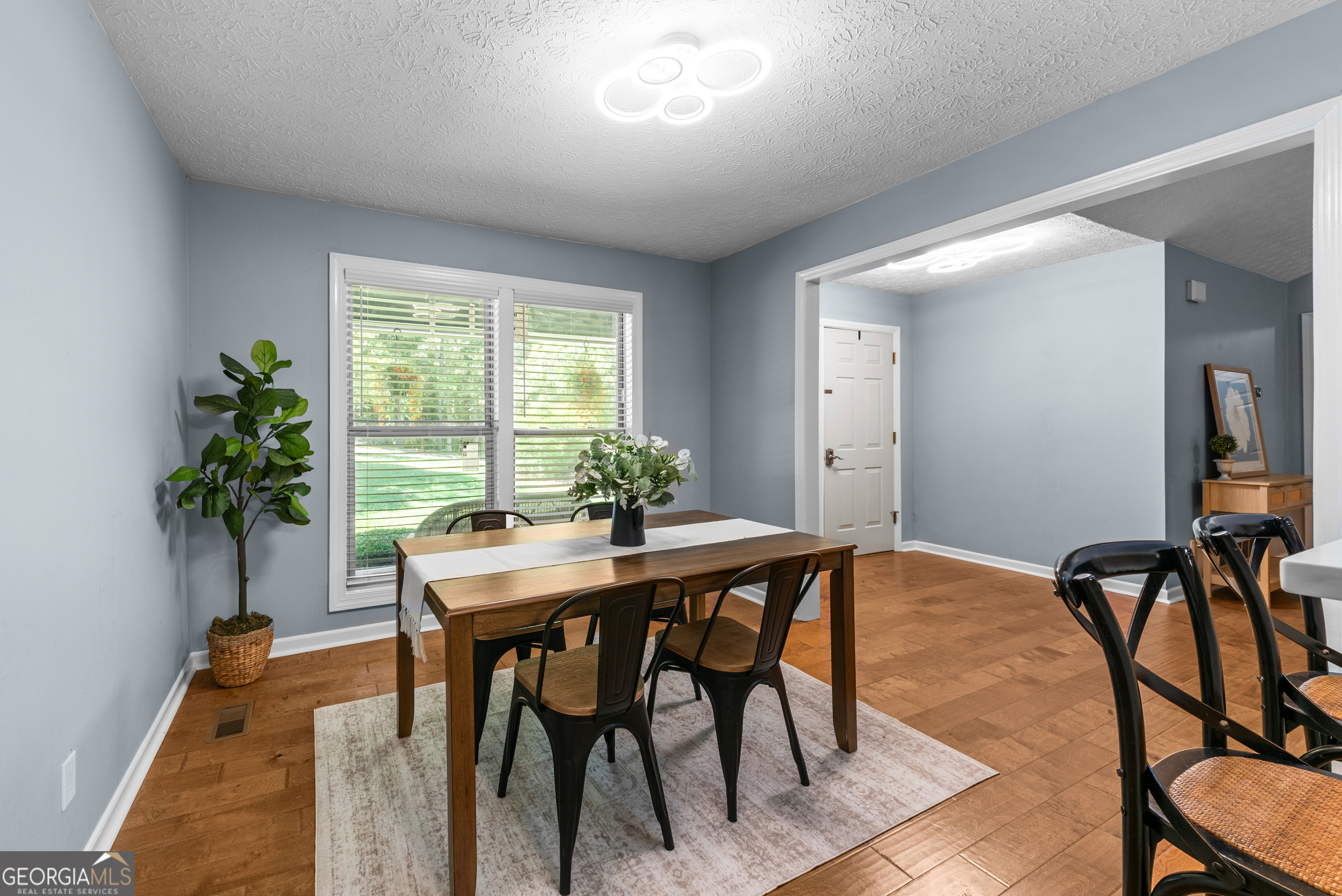 130 Saint Paul Drive Property Photo 11