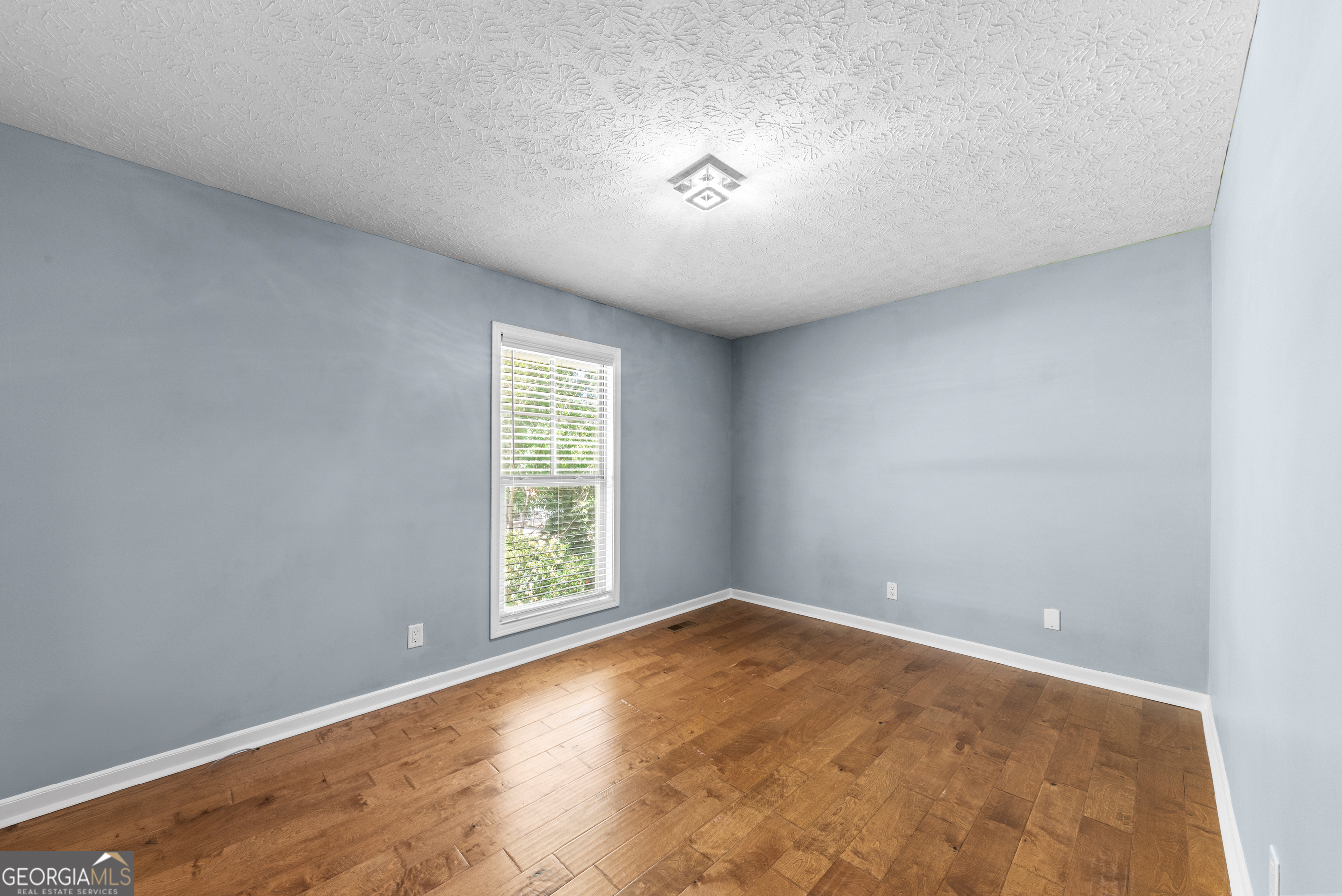 130 Saint Paul Drive Property Photo 15