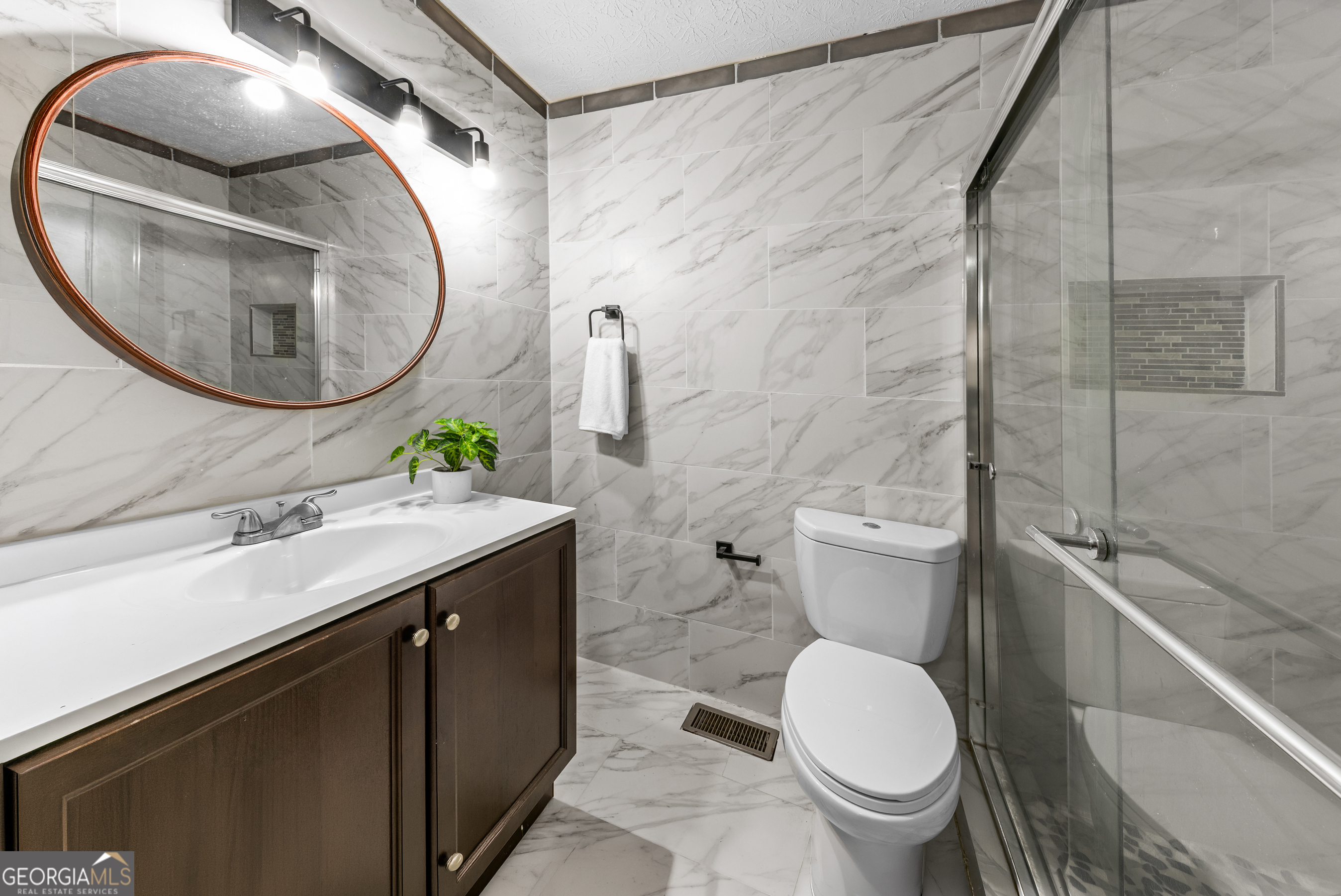 130 Saint Paul Drive Property Photo 16