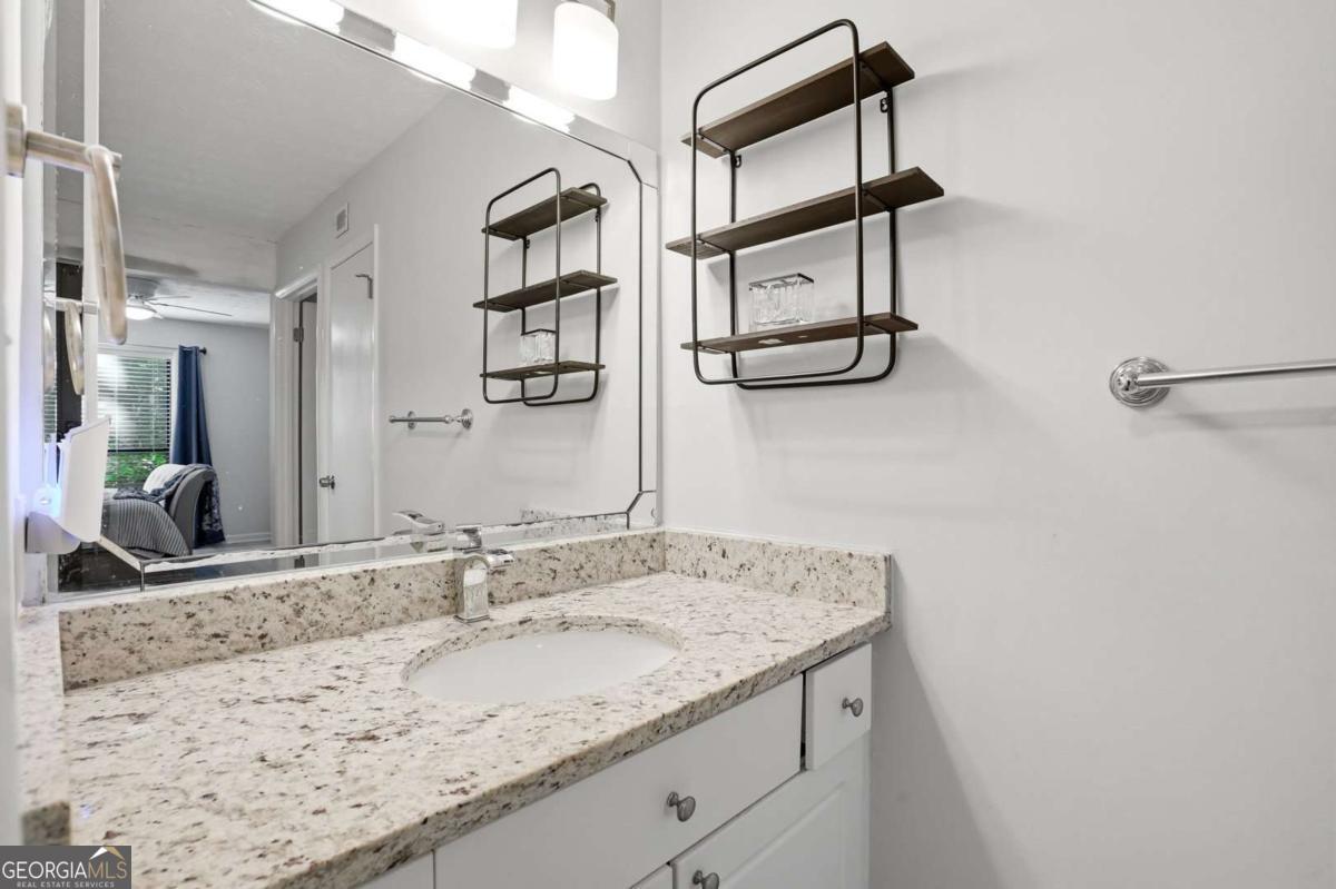 709 Summit North Drive Ne # 709 Property Photo 17
