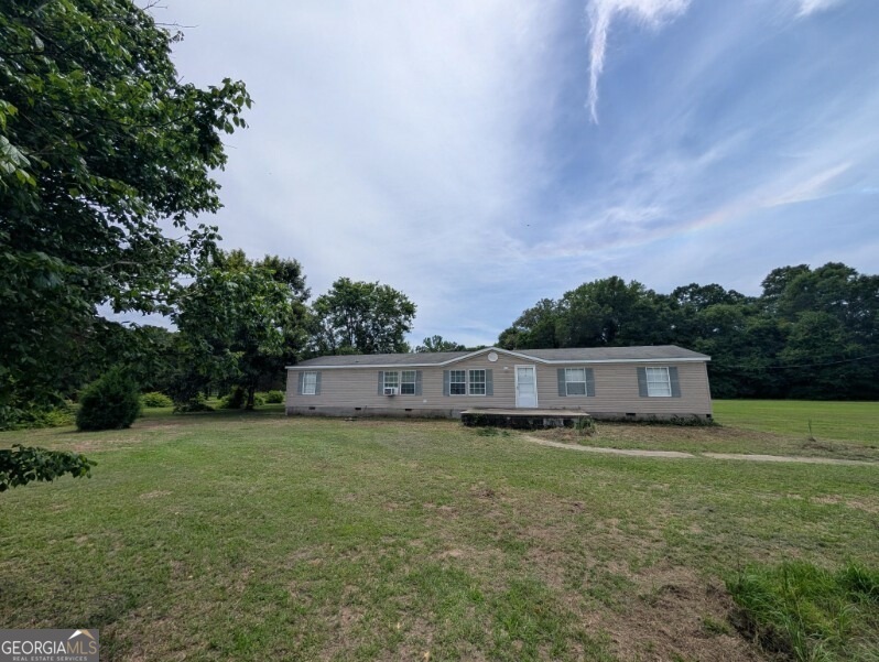 301 Cottonton Road Property Photo 2