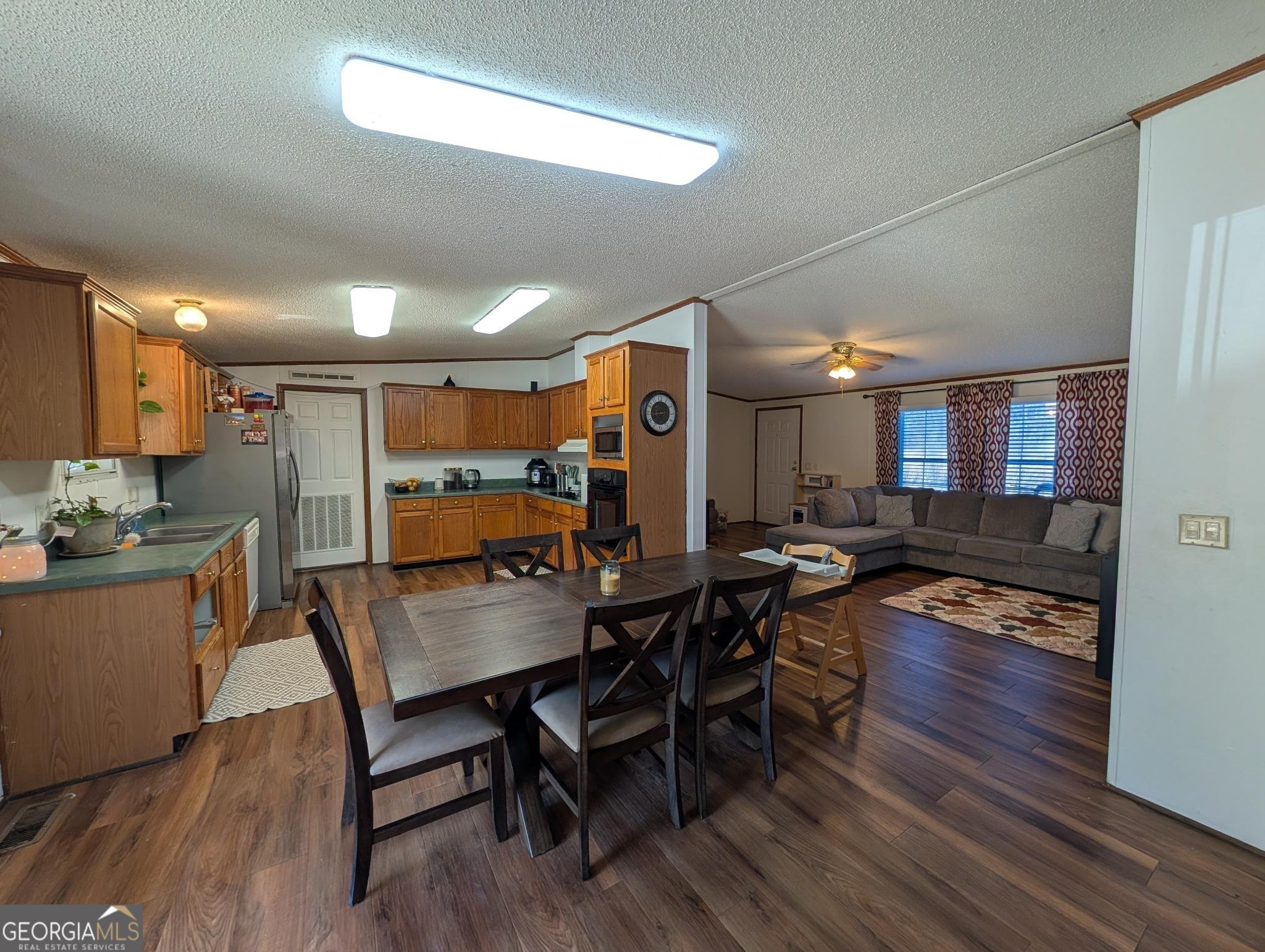 301 Cottonton Road Property Photo 9