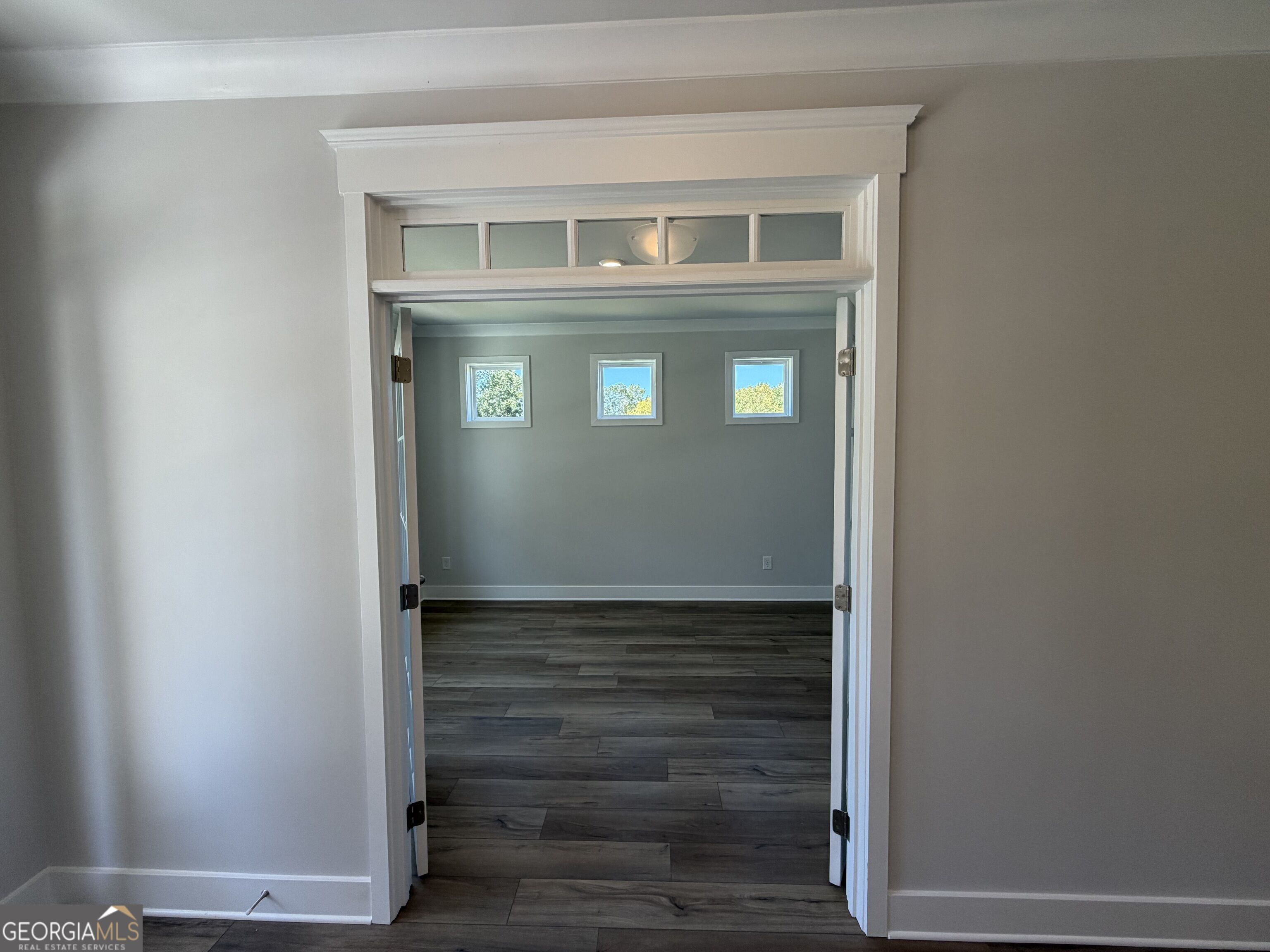1096 Hawkins Creek Drive Property Photo 7