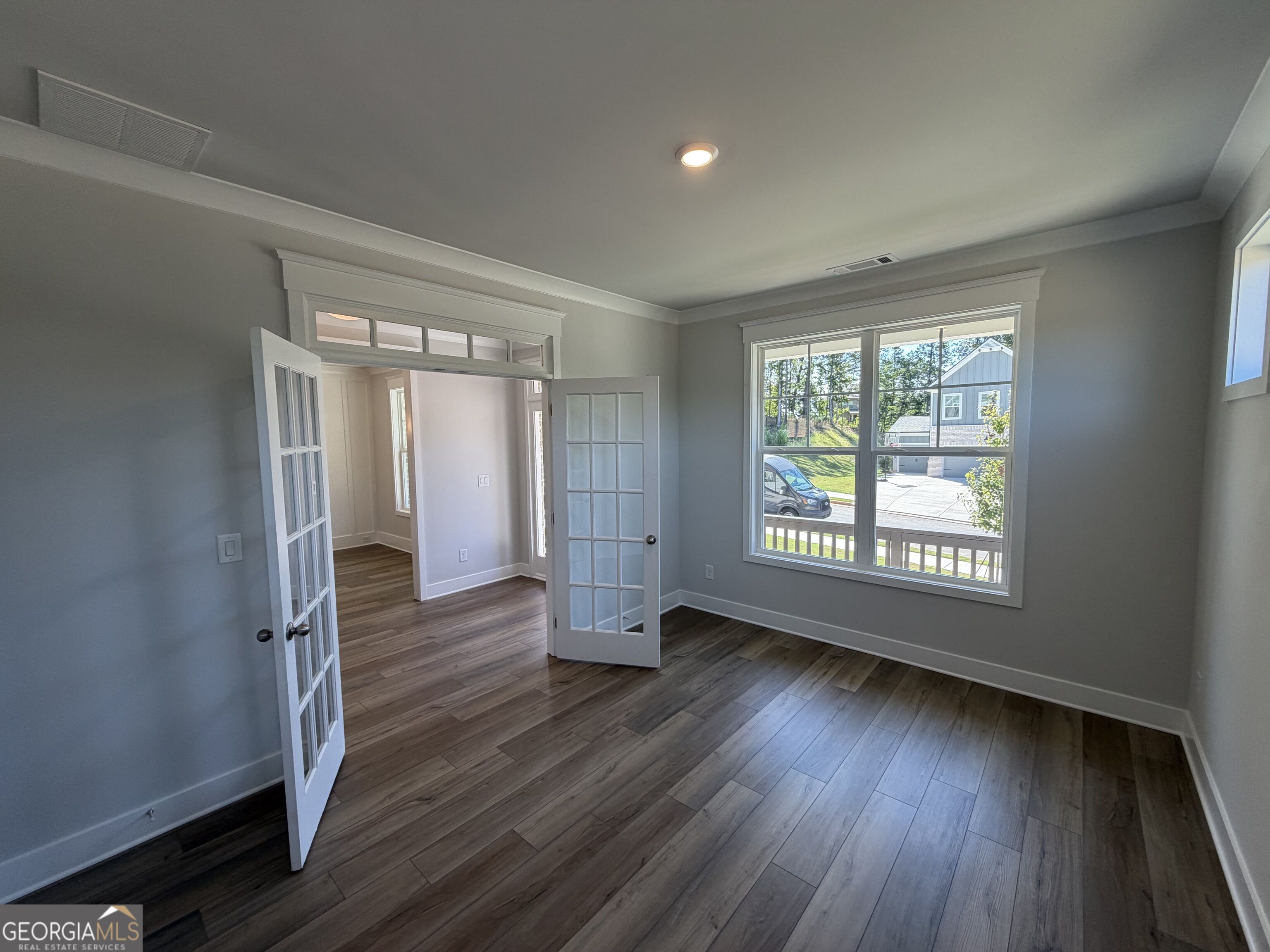 1096 Hawkins Creek Drive Property Photo 8