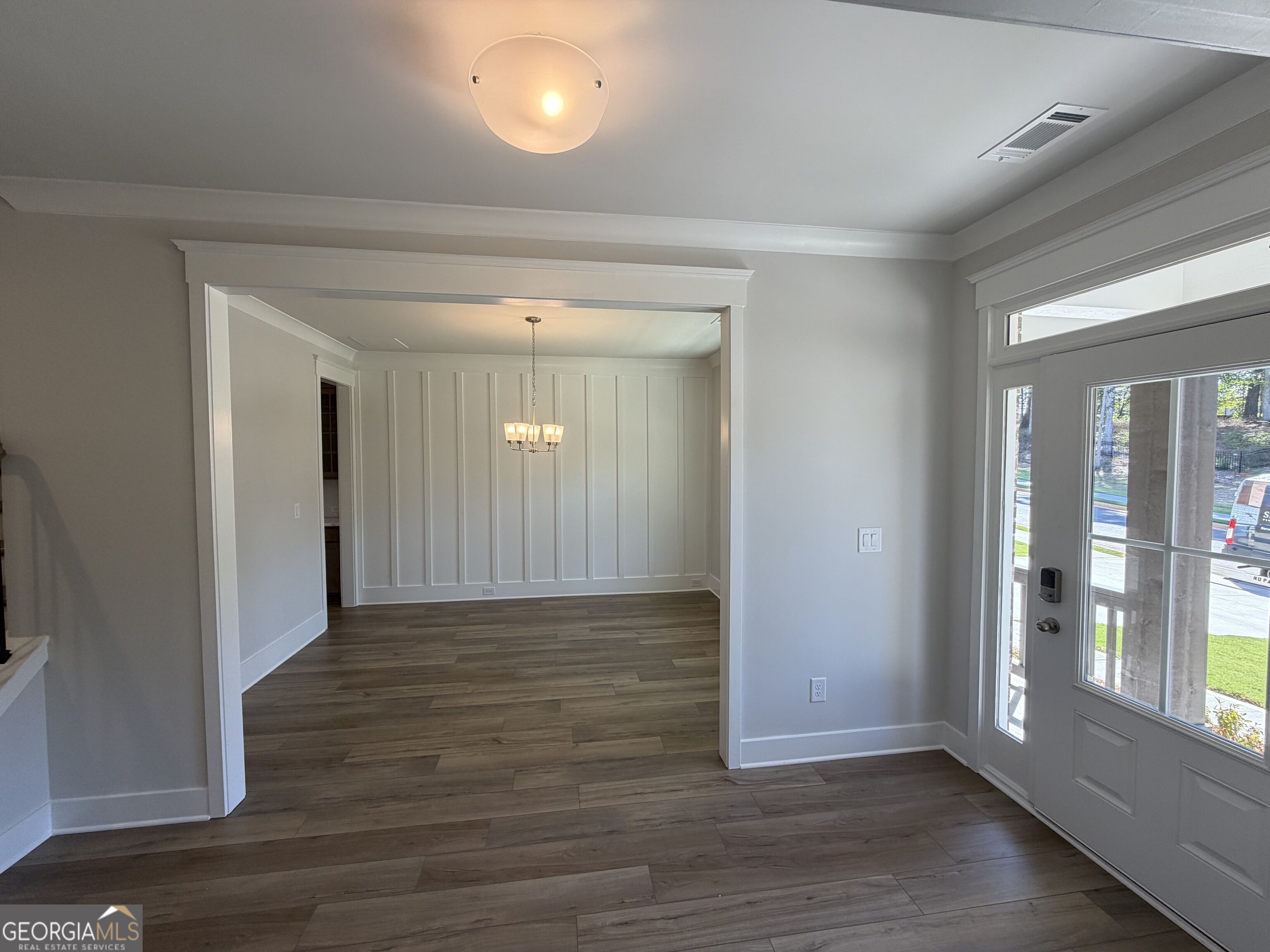 1096 Hawkins Creek Drive Property Photo 9
