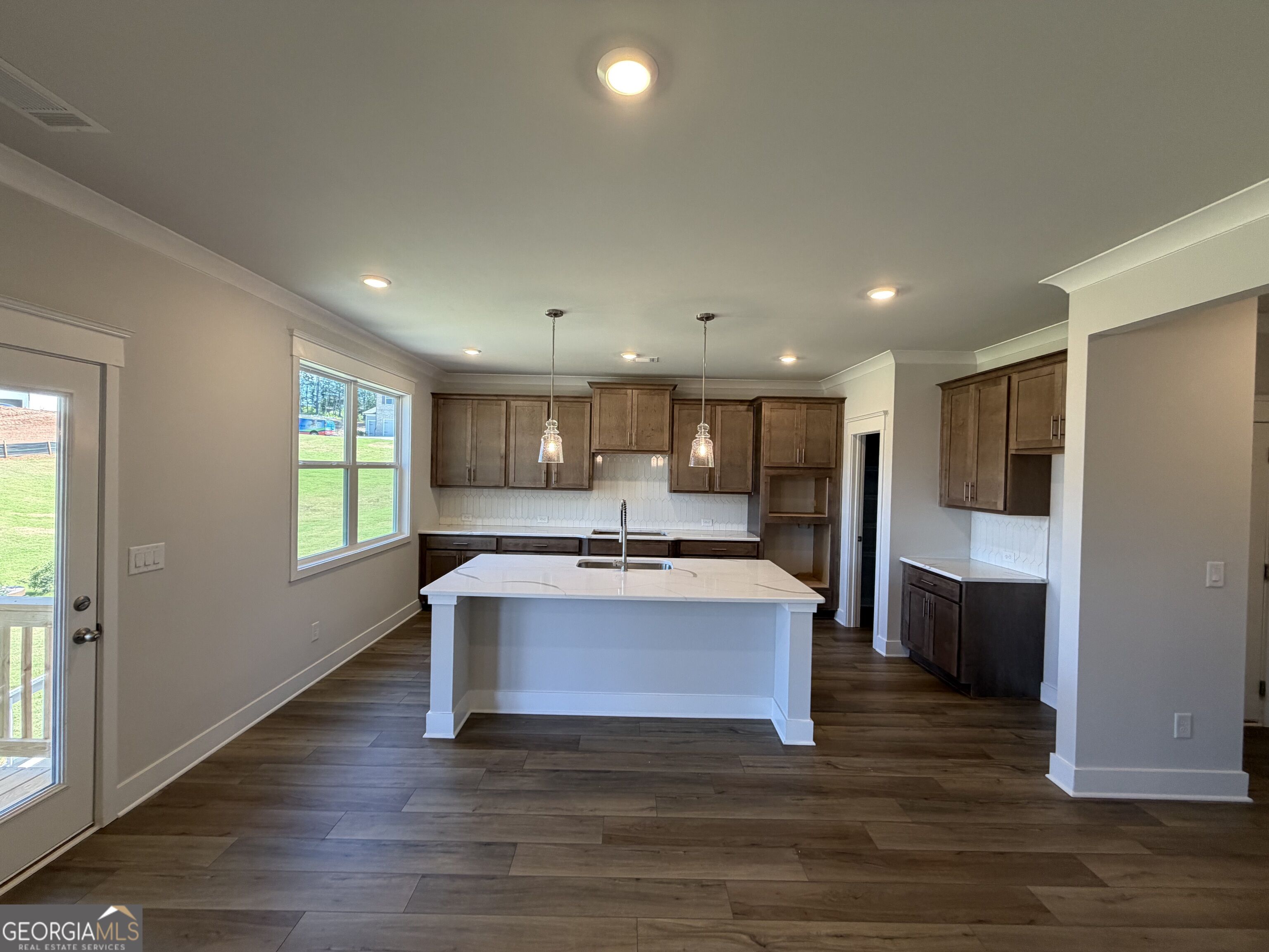 1096 Hawkins Creek Drive Property Photo 15