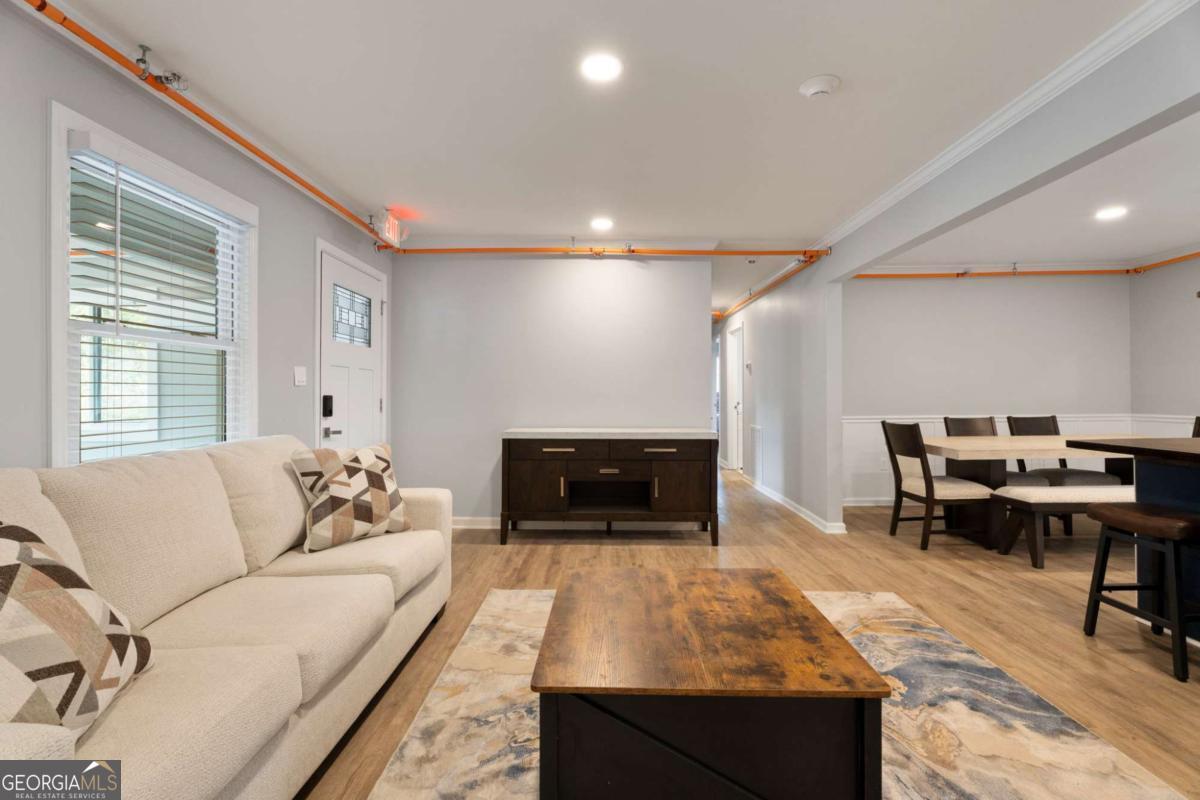 6684 Birch Road Property Photo 9