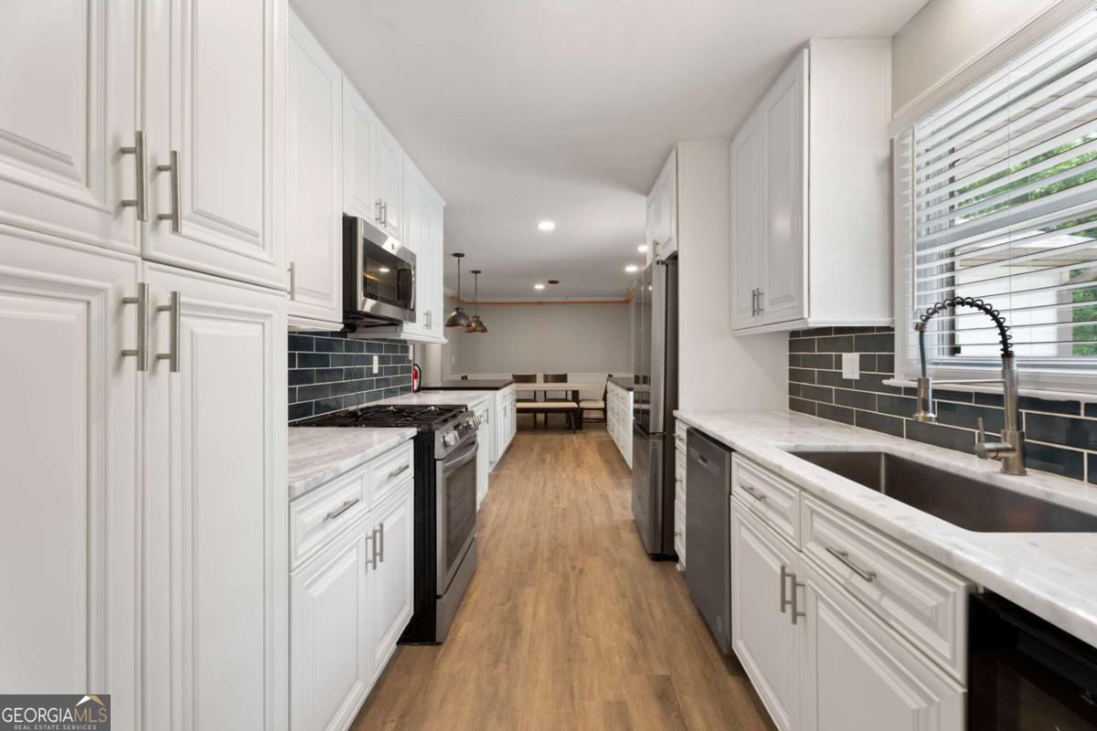 6684 Birch Road Property Photo 16