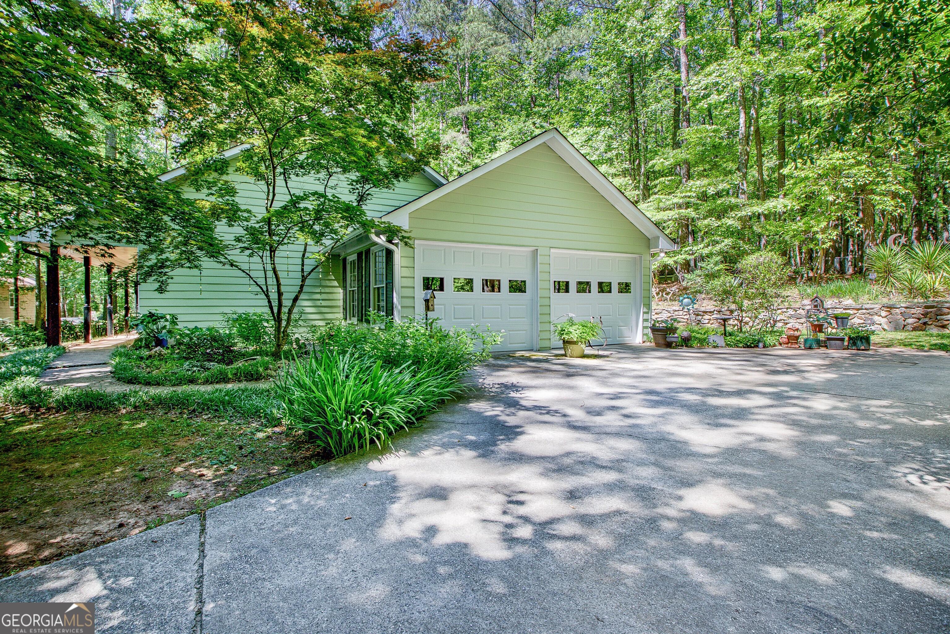 175 Ashley Creek Drive Property Photo 4