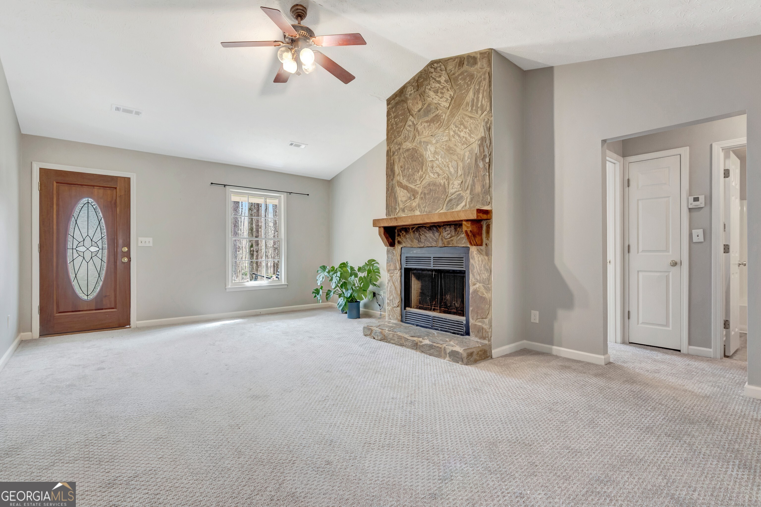 175 Ashley Creek Drive Property Photo 7