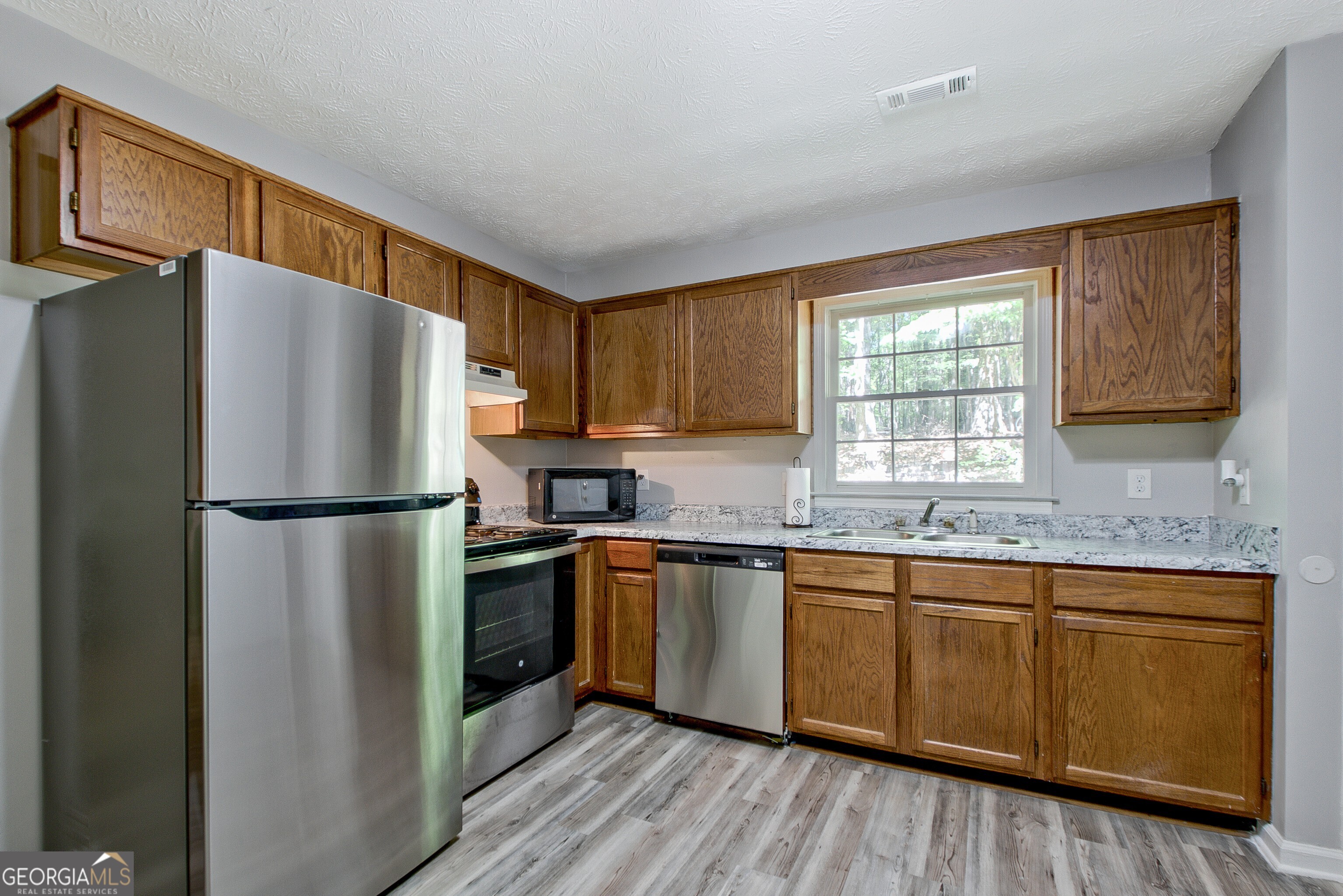175 Ashley Creek Drive Property Photo 14