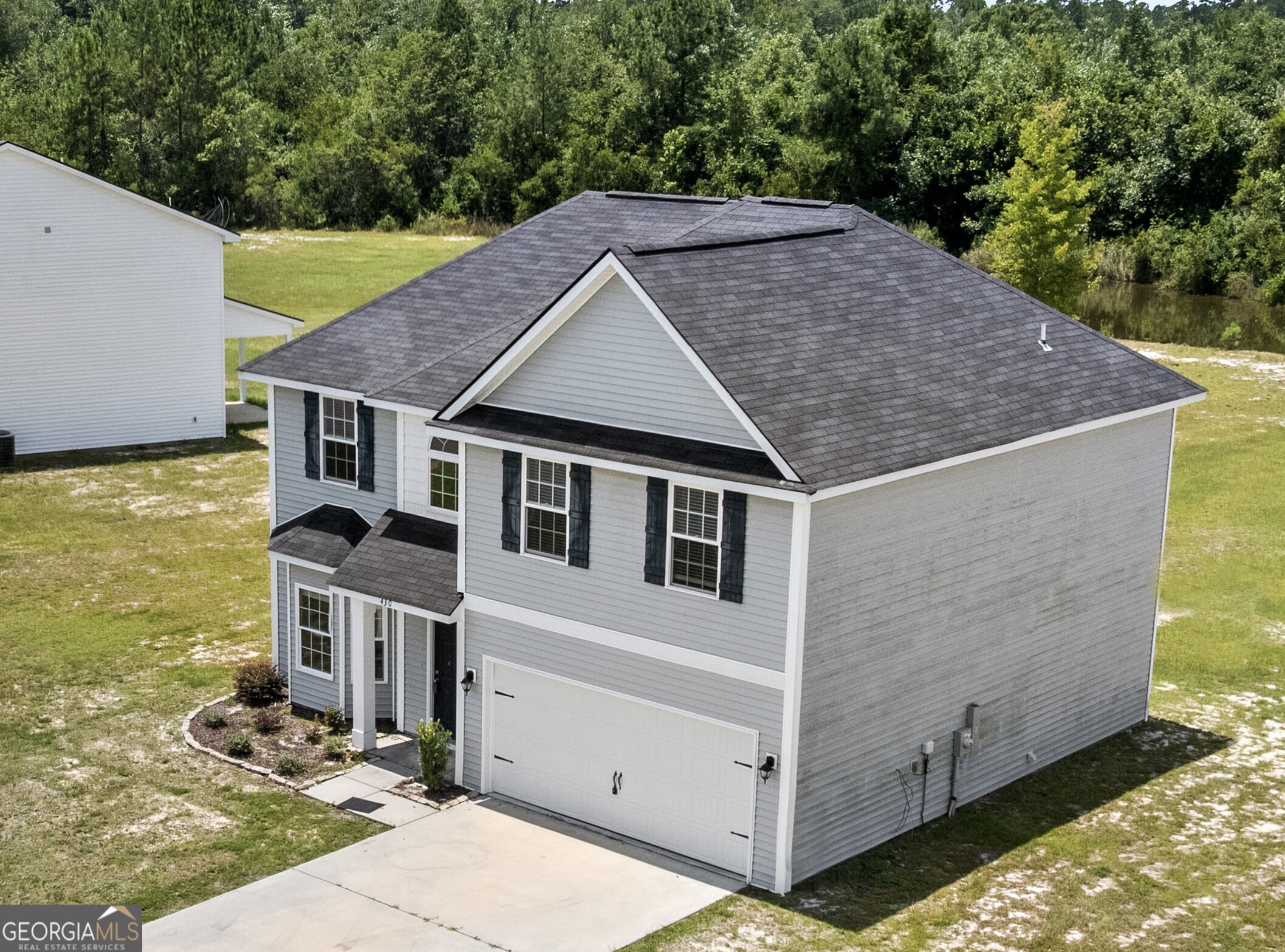 430 Summerhill Drive Property Photo 2