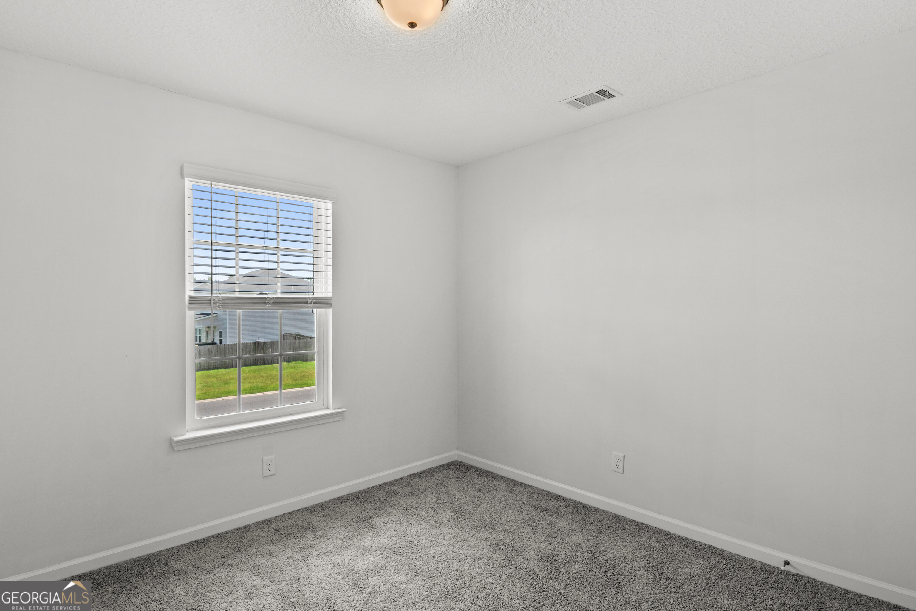 430 Summerhill Drive Property Photo 10