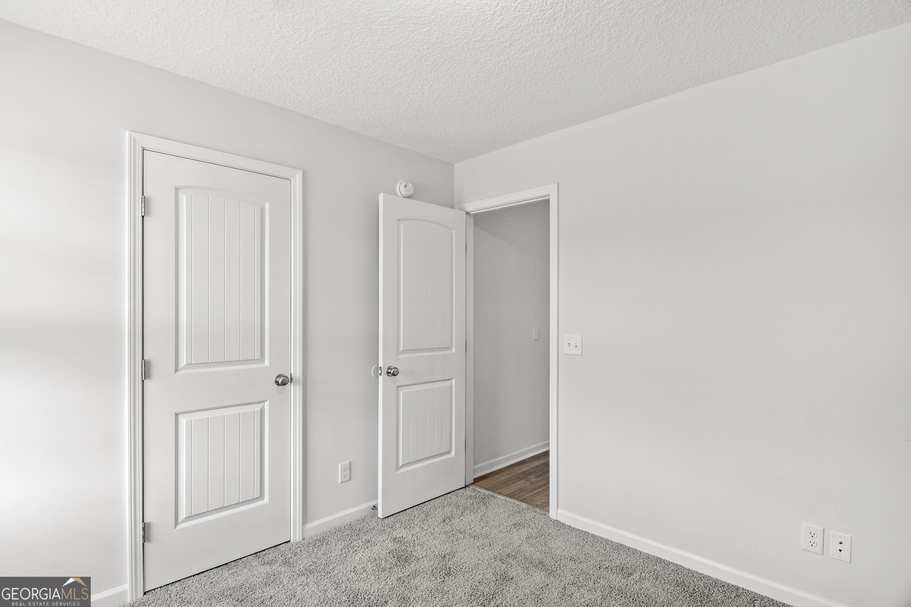 430 Summerhill Drive Property Photo 16