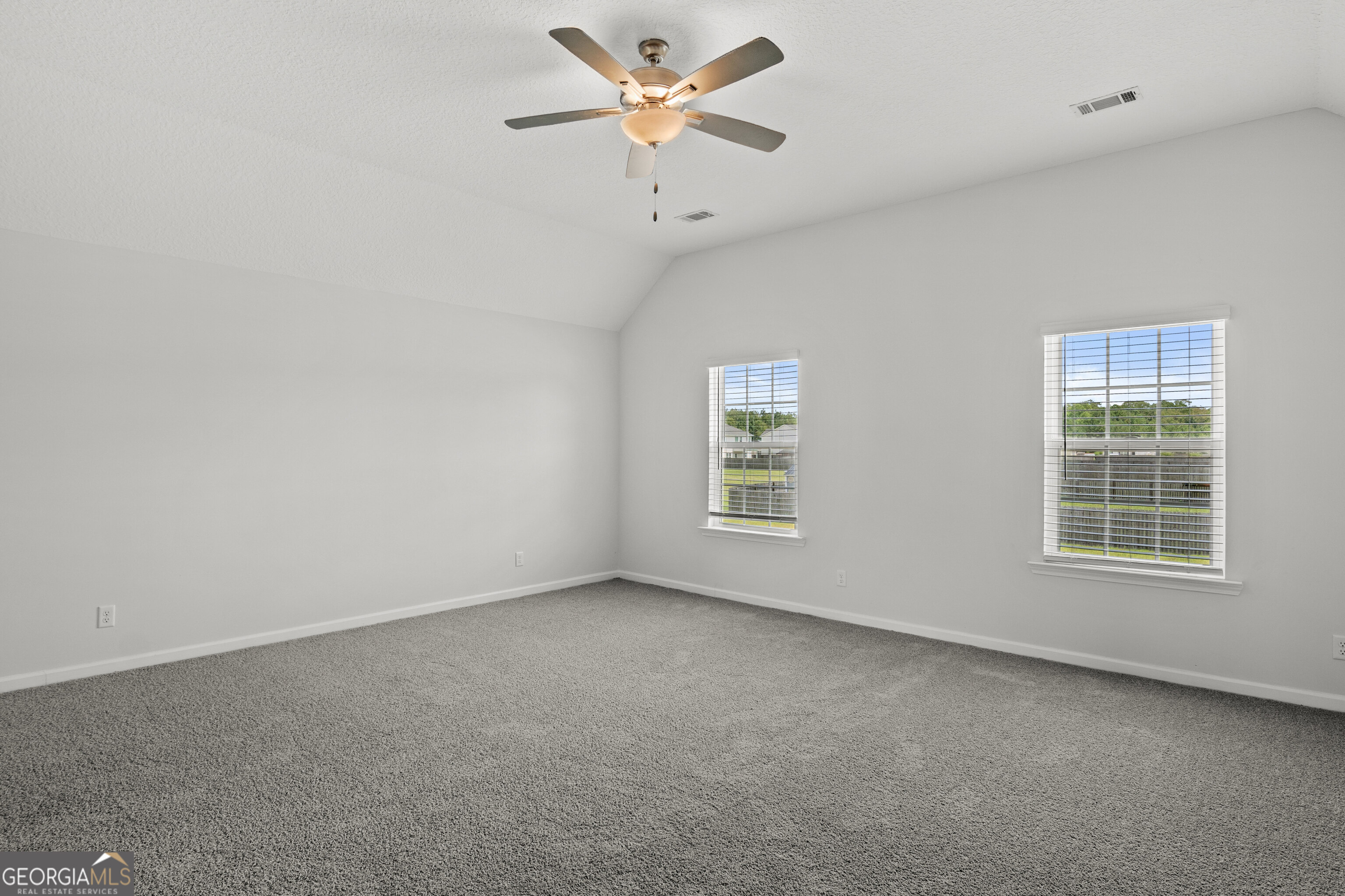 430 Summerhill Drive Property Photo 17